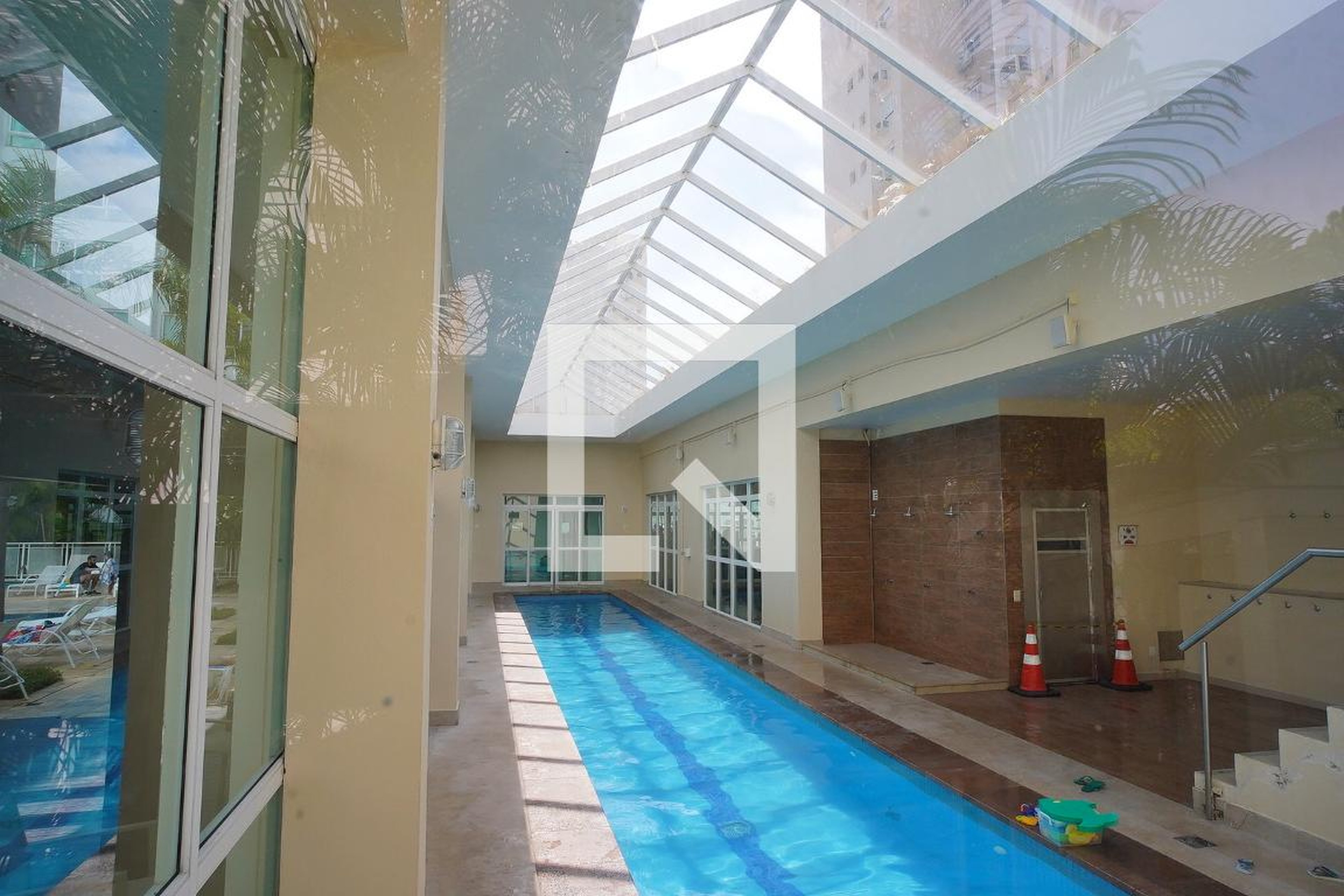 Piscina Coberta - Autentique