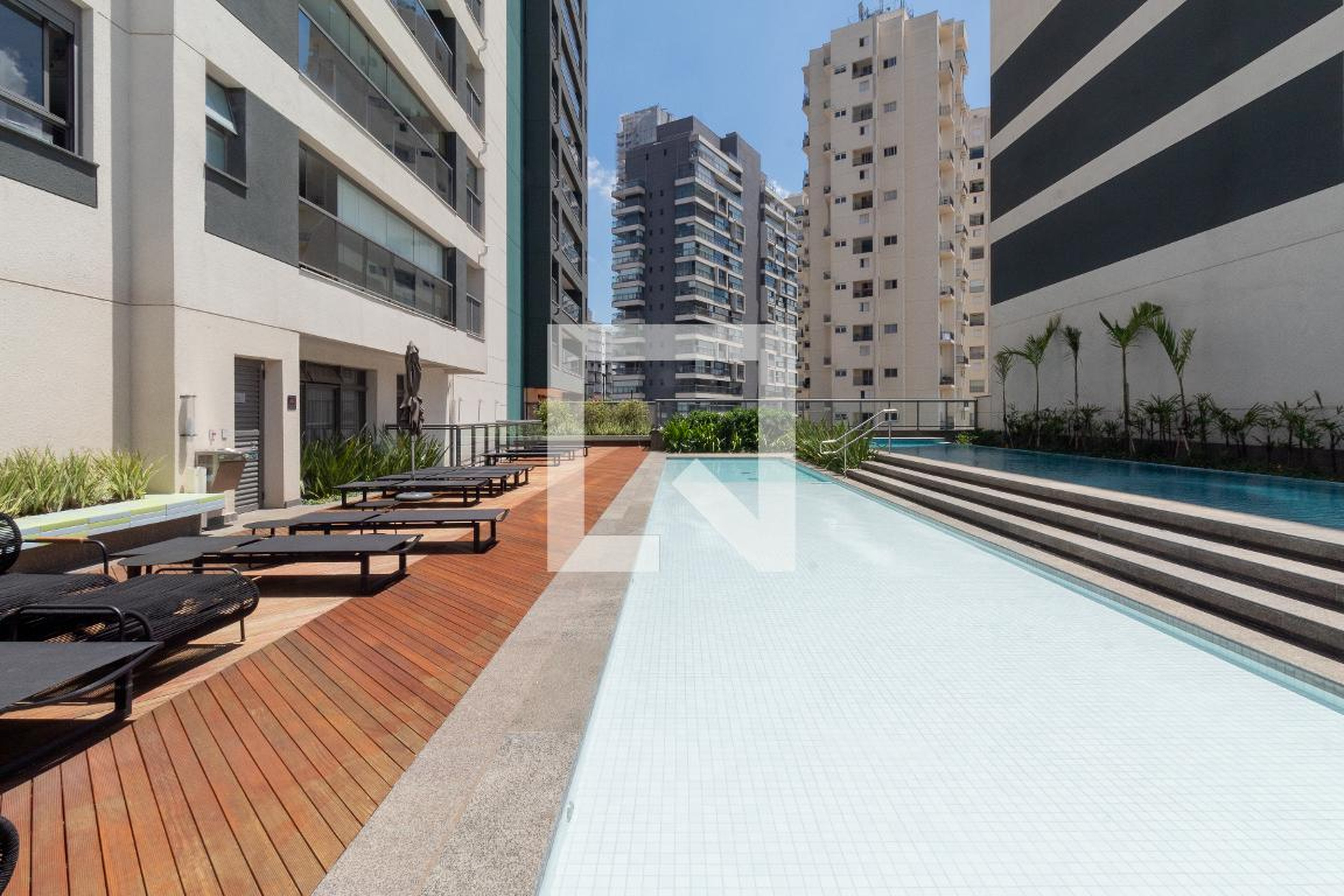 Piscina Condomínio em Rua Paulistânia, 318