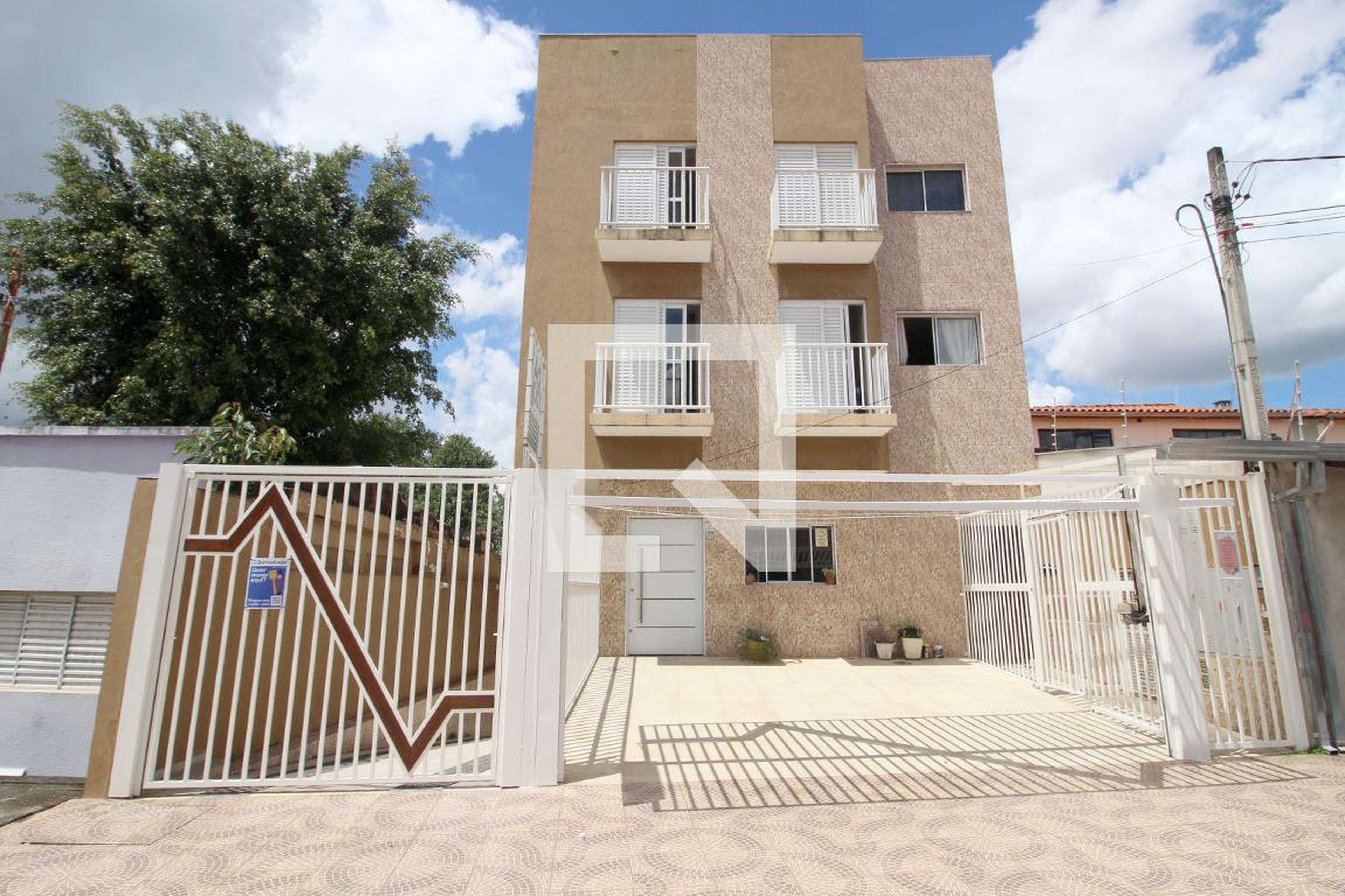 Fachada Condomínio em Rua Ataliba Borges, 199