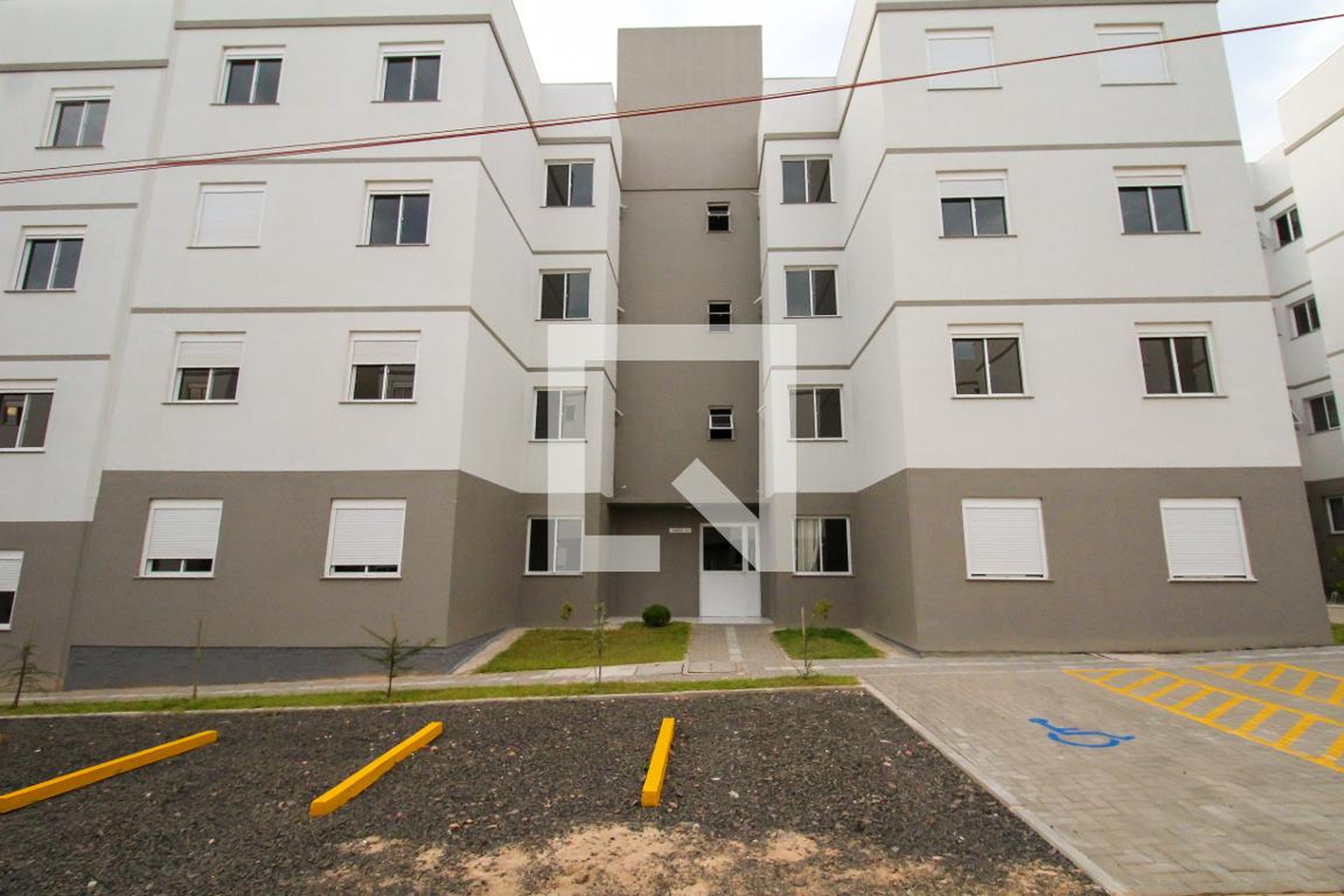 Fachada do Prédio Condomínio Belmais Parque Cardeal