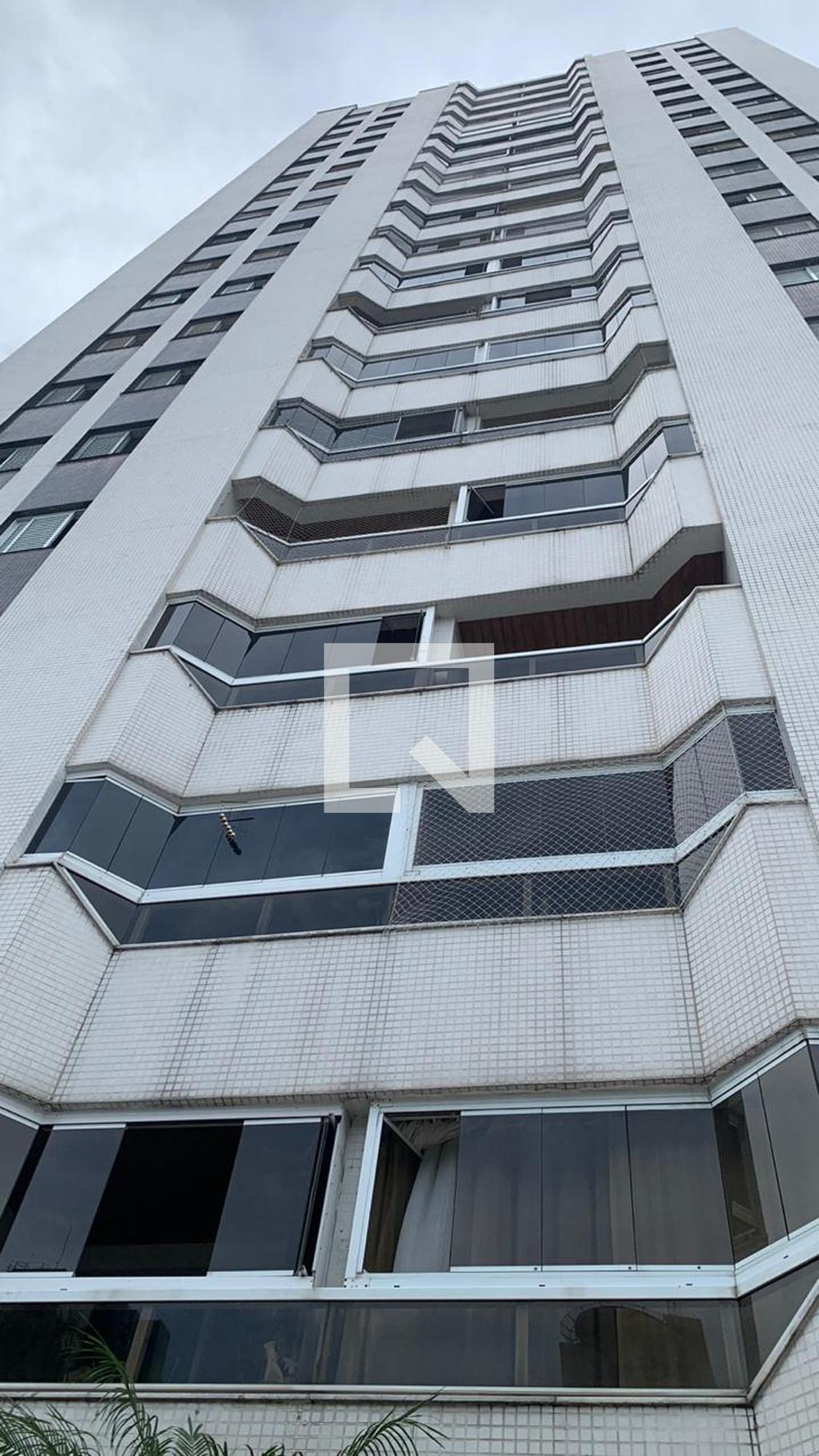 Fachada Condomínio em Rua Antônio Lucas Magalhães, 54