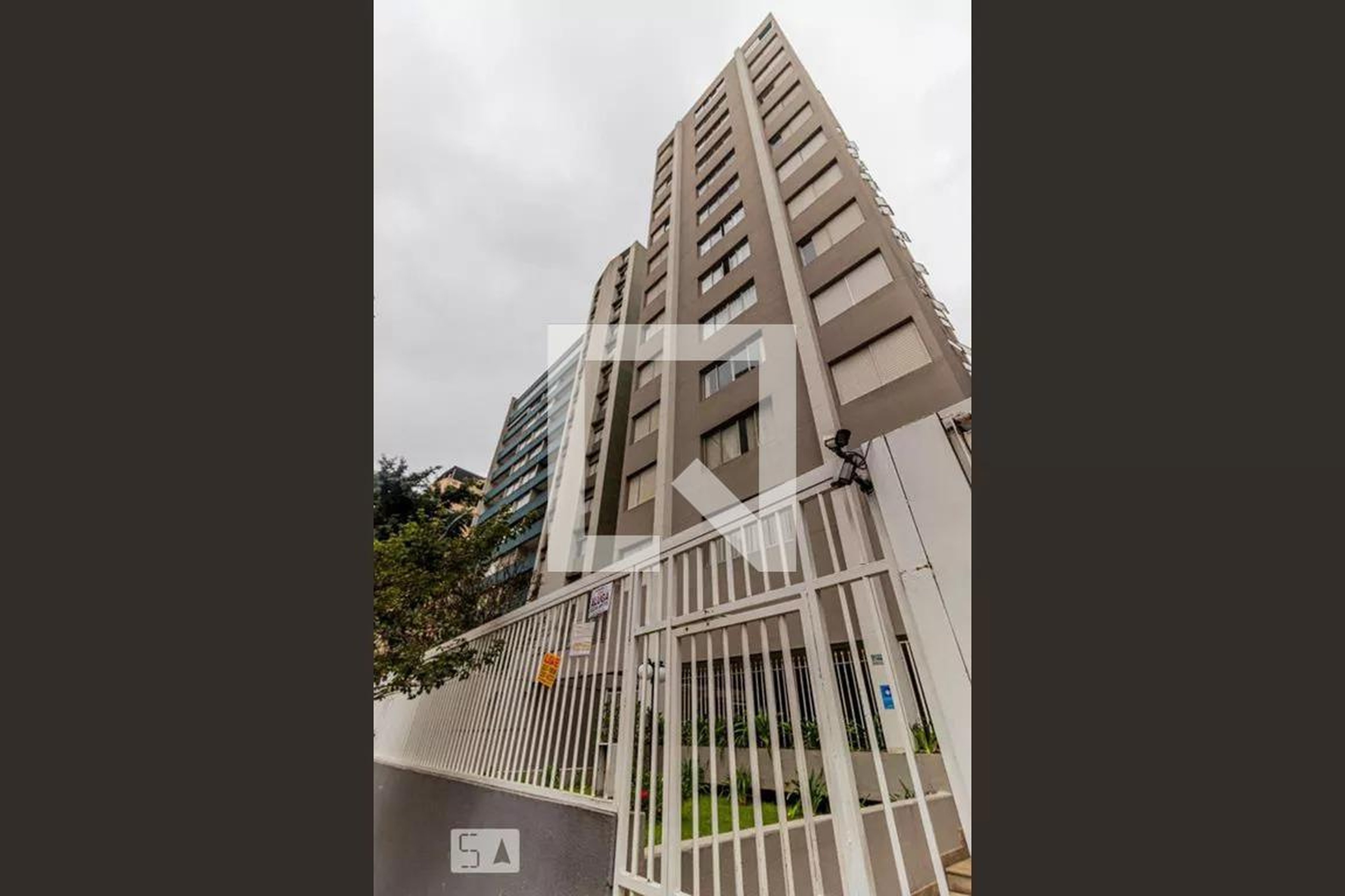 Fachada do Prédio Condomínio Ville Étoile