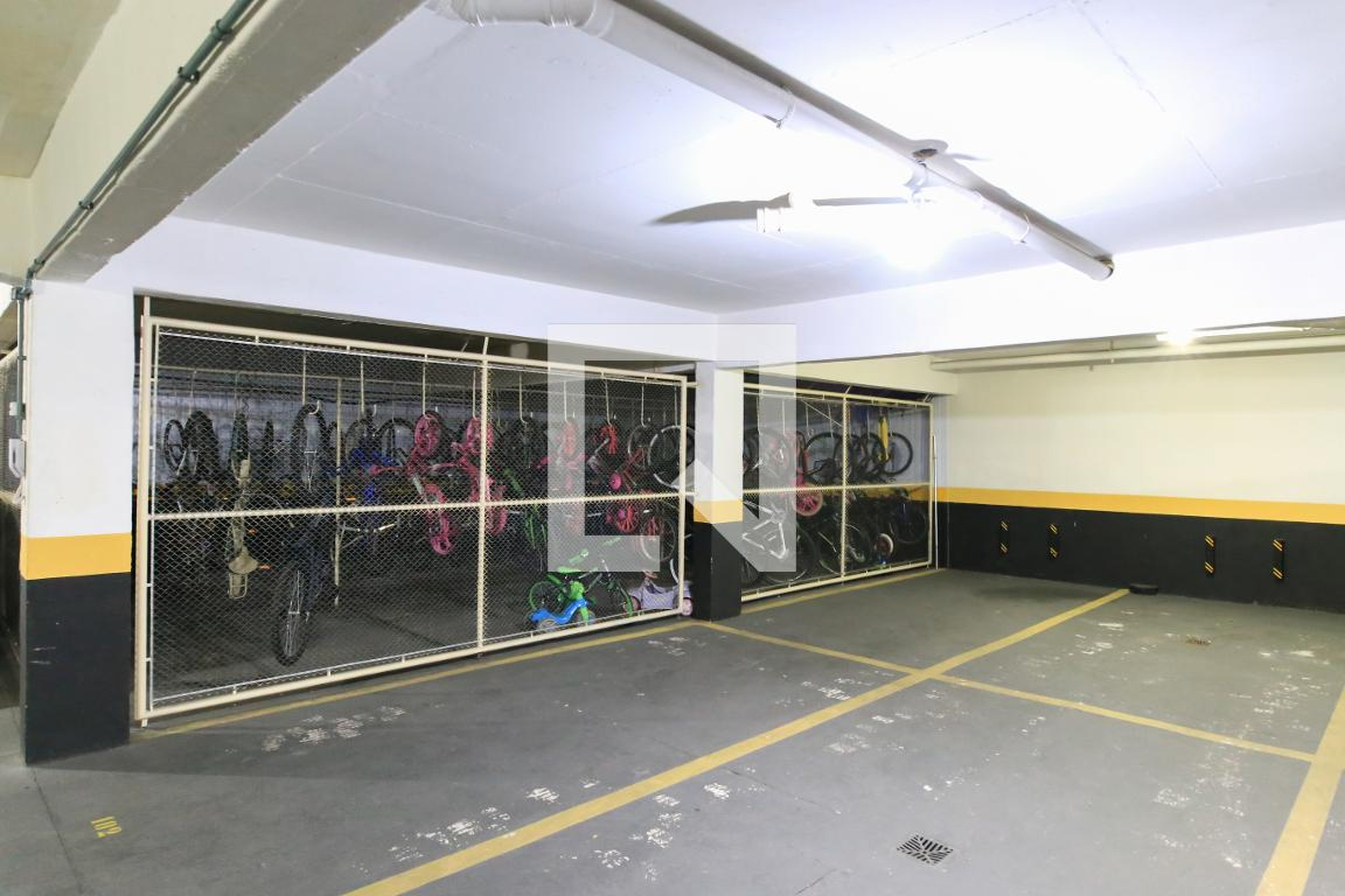 Bicicletário - Bristol