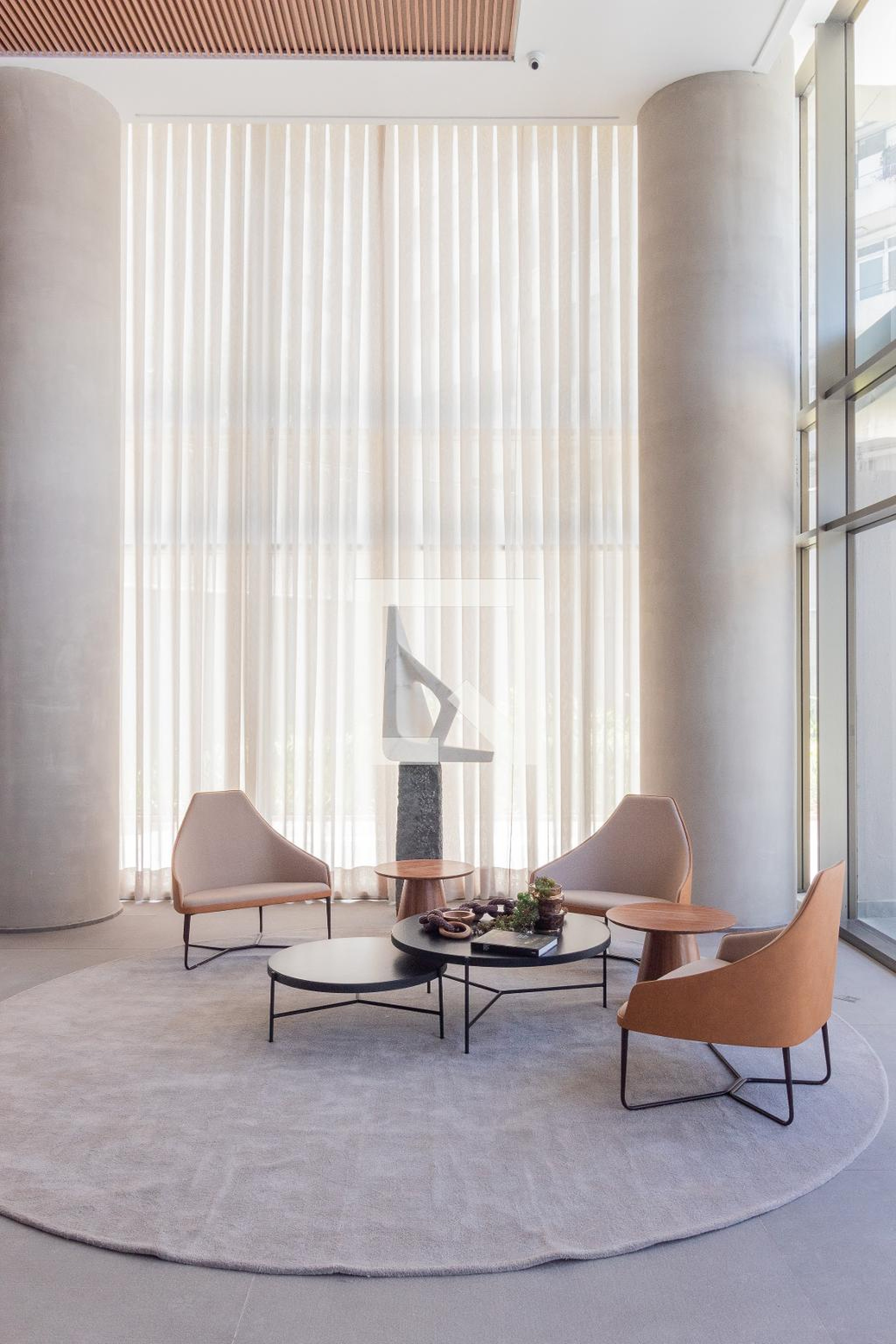 Hall - Edificio White 2880