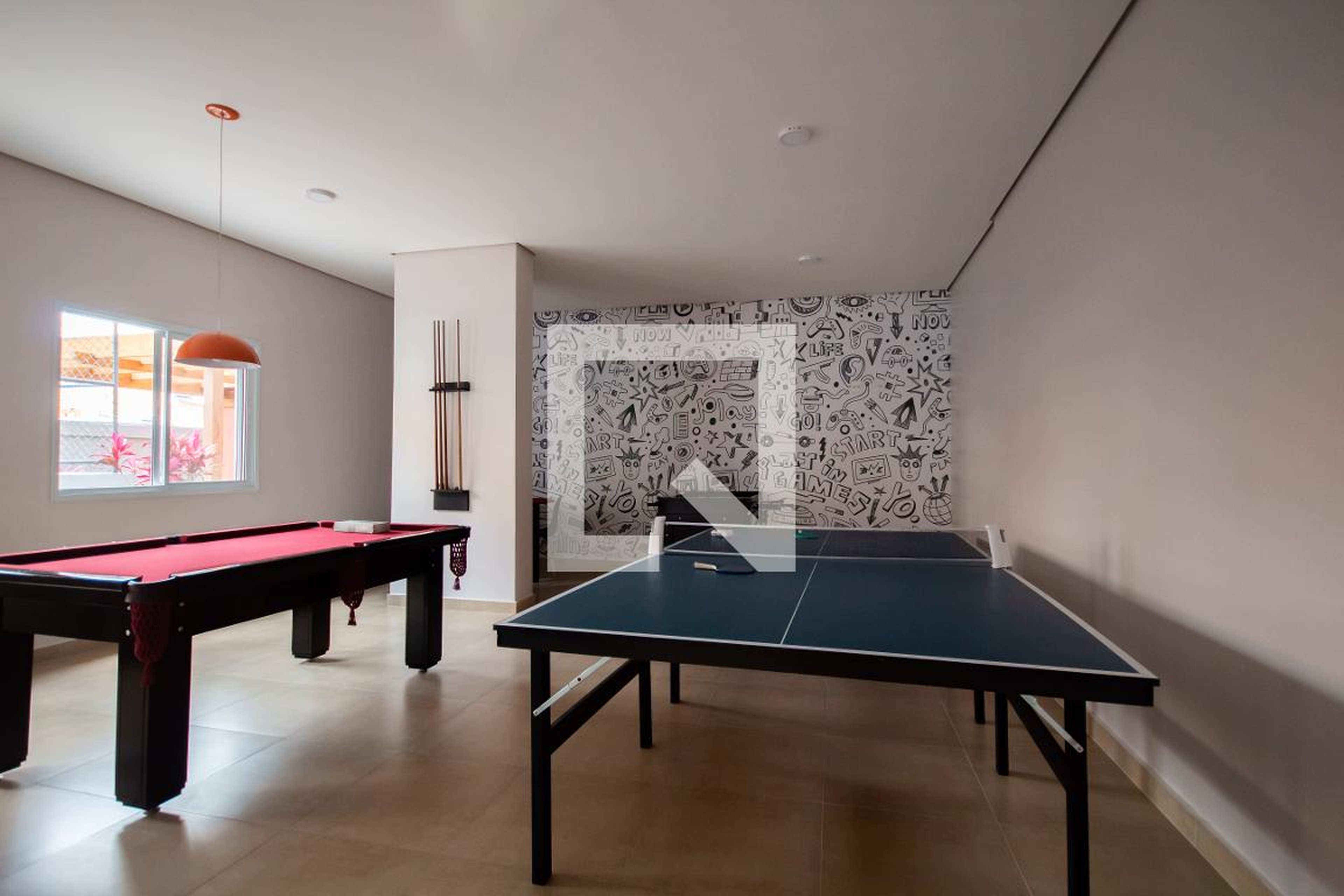 Salão de jogos - Quatro Estações Helena Maria