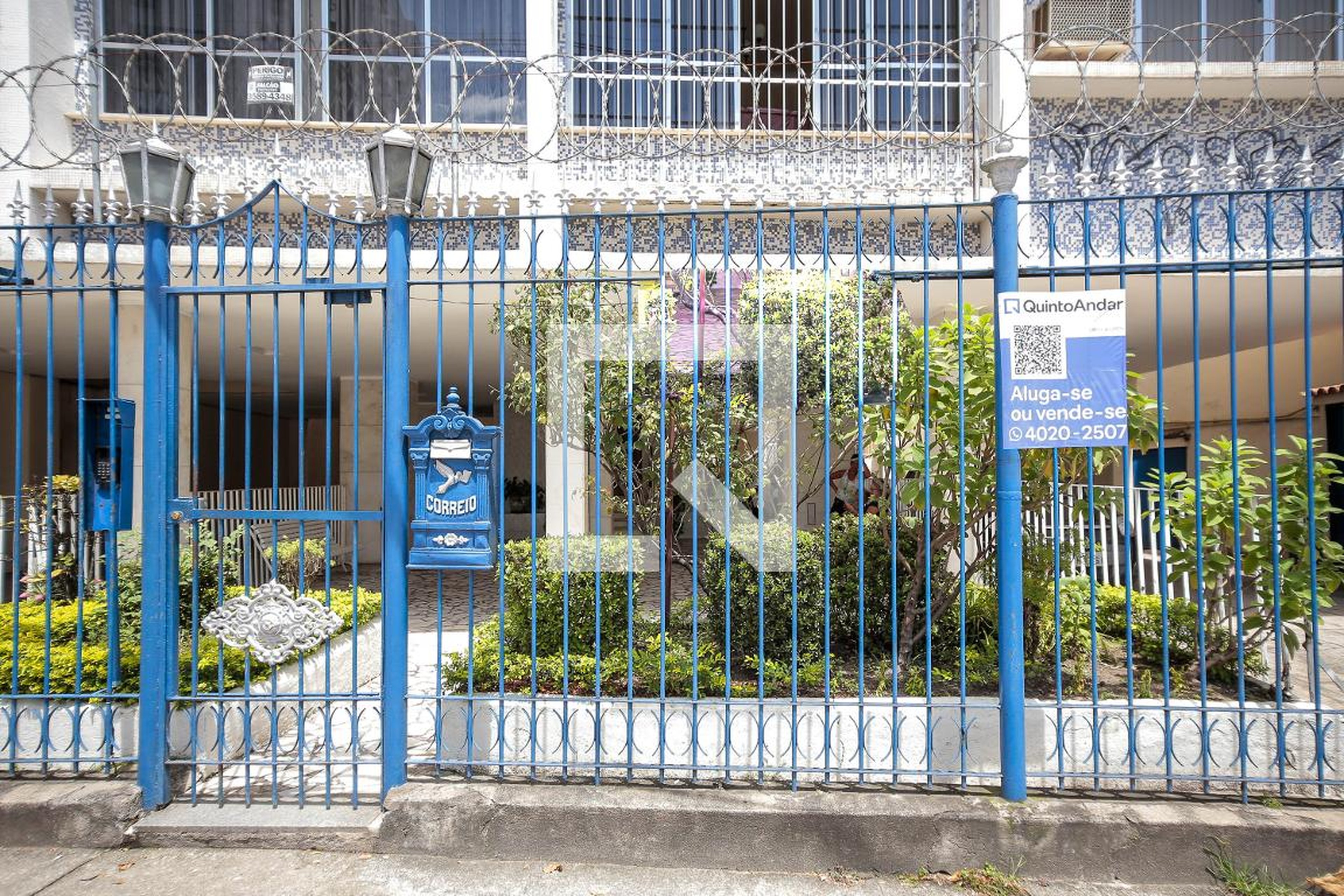 Fachada Condomínio em Rua Ferreira de Andrade, 359