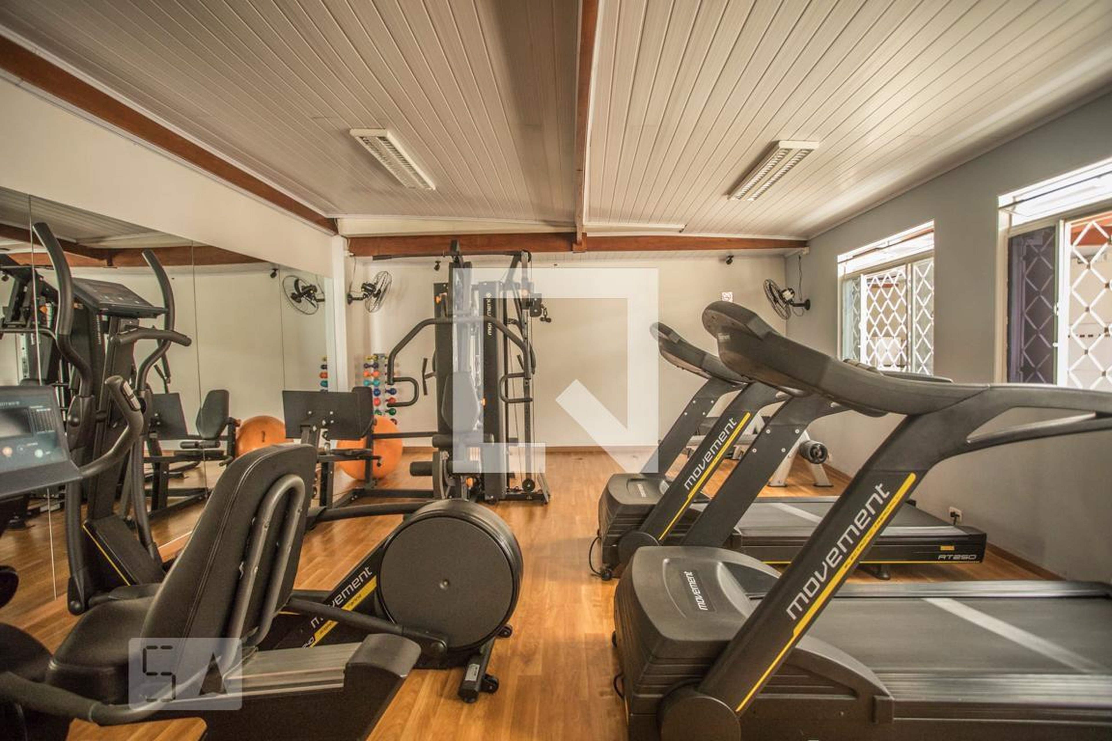 Academia - Edifício Parc Saint Bernard e Parc Saint Michel