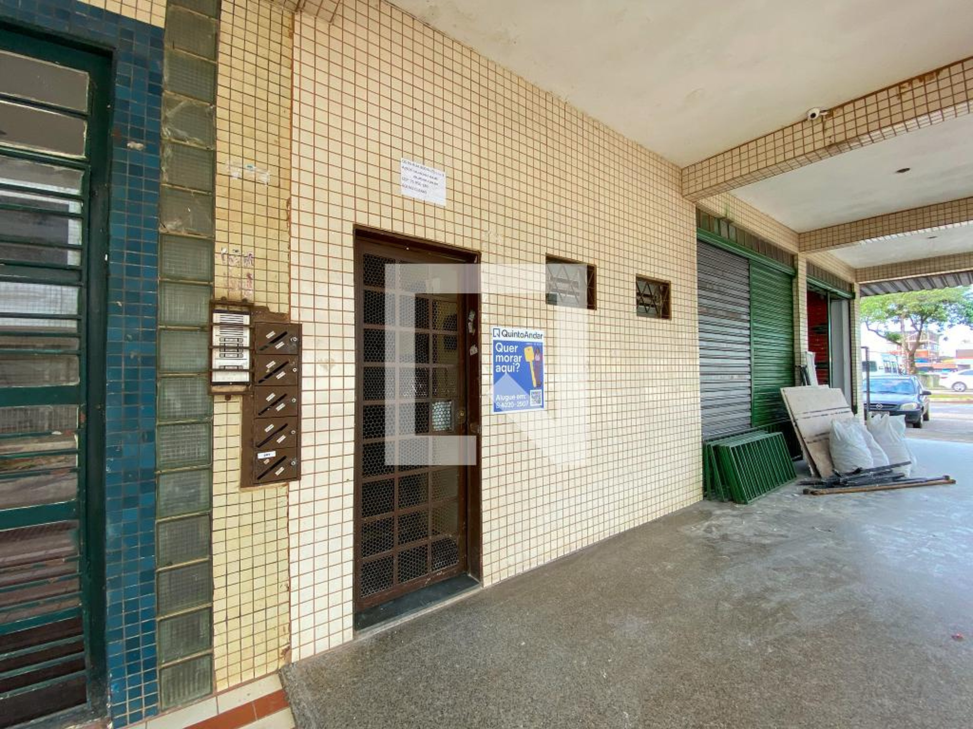 Fachada Condomínio em Qs 5 Rua 800 B, 01