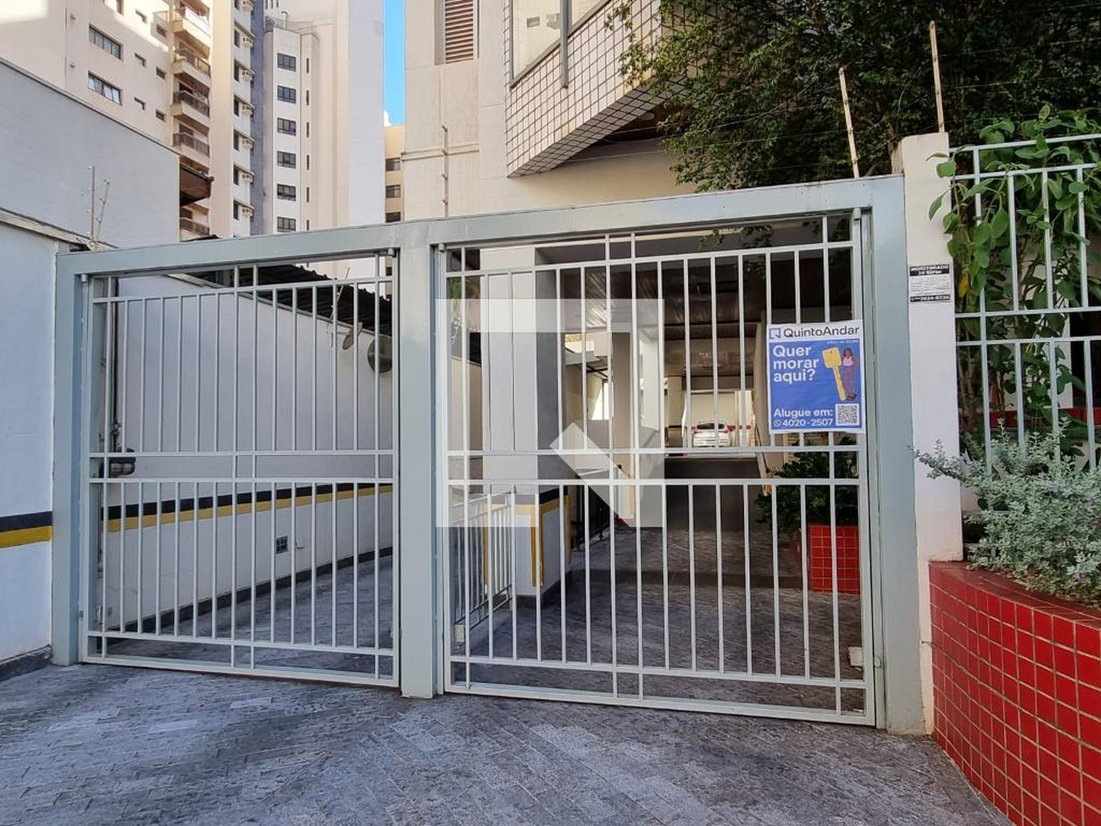 Fachada do Prédio Condomínio em Rua Prudente de Morais, 642