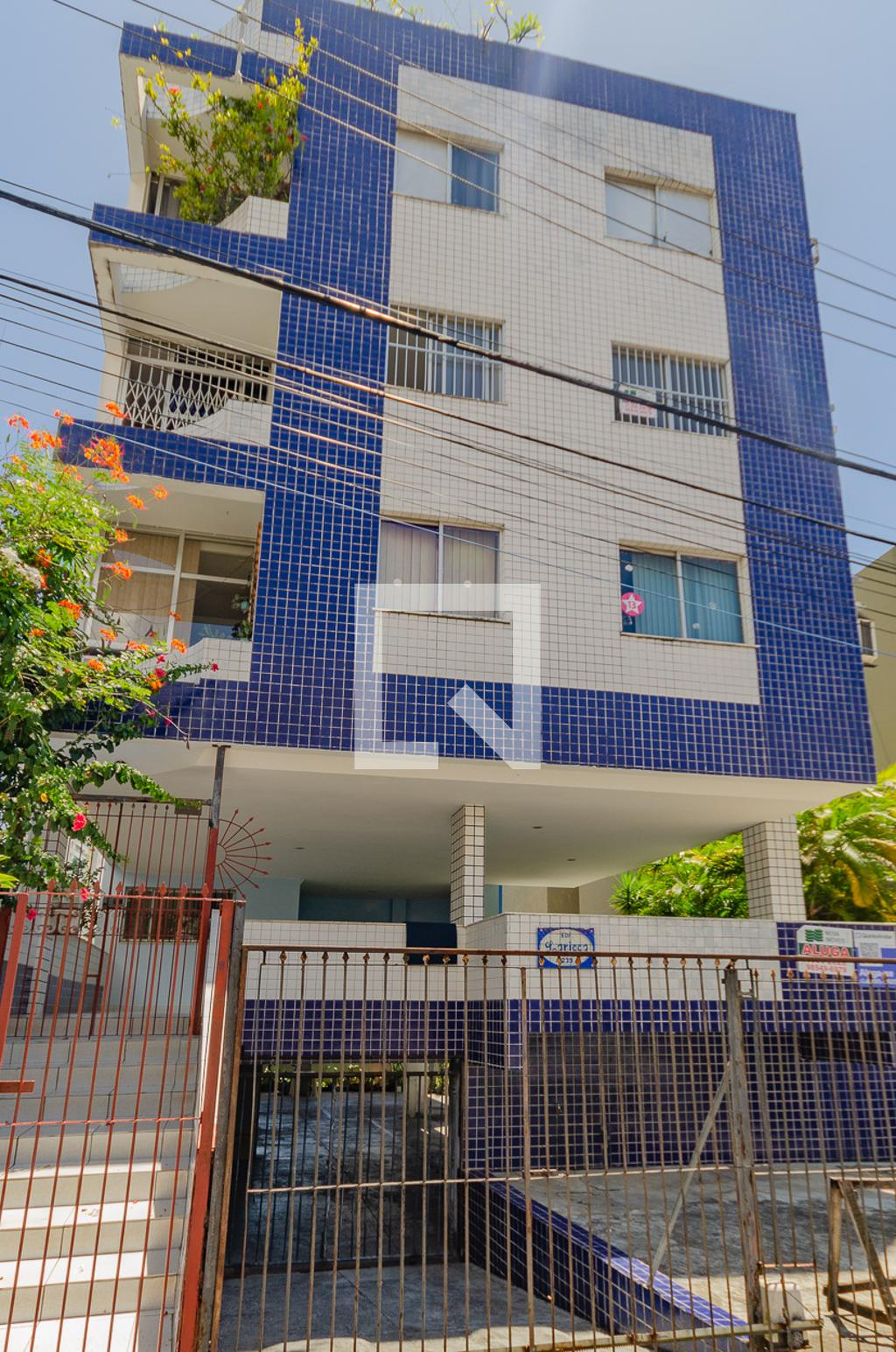 Fachada do Prédio Condomínio em Rua Jardim Santo Antônio, 239