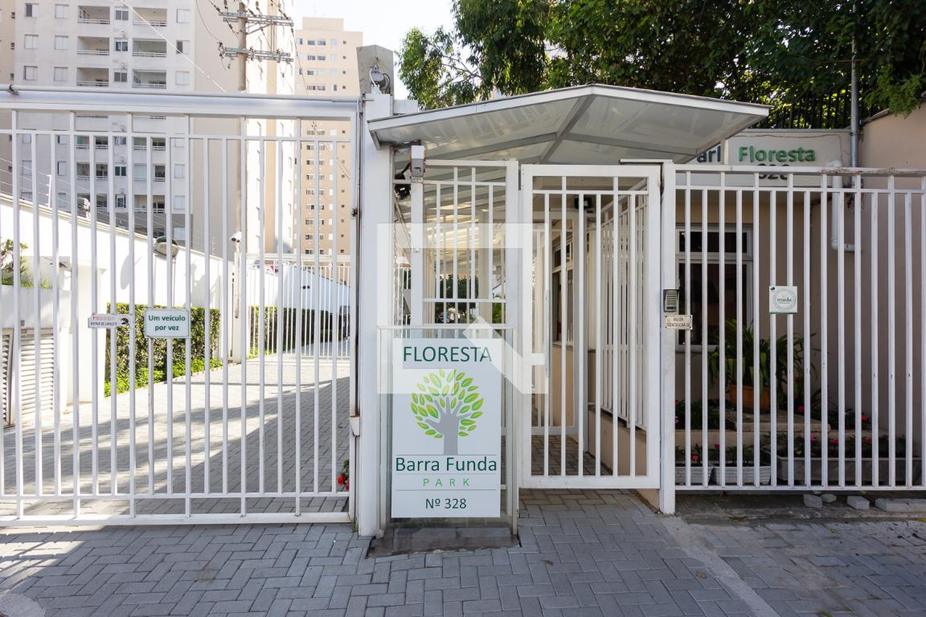 Fachada Condomínio em Rua Francisco Luiz de Souza Júnior, 195-2147483647