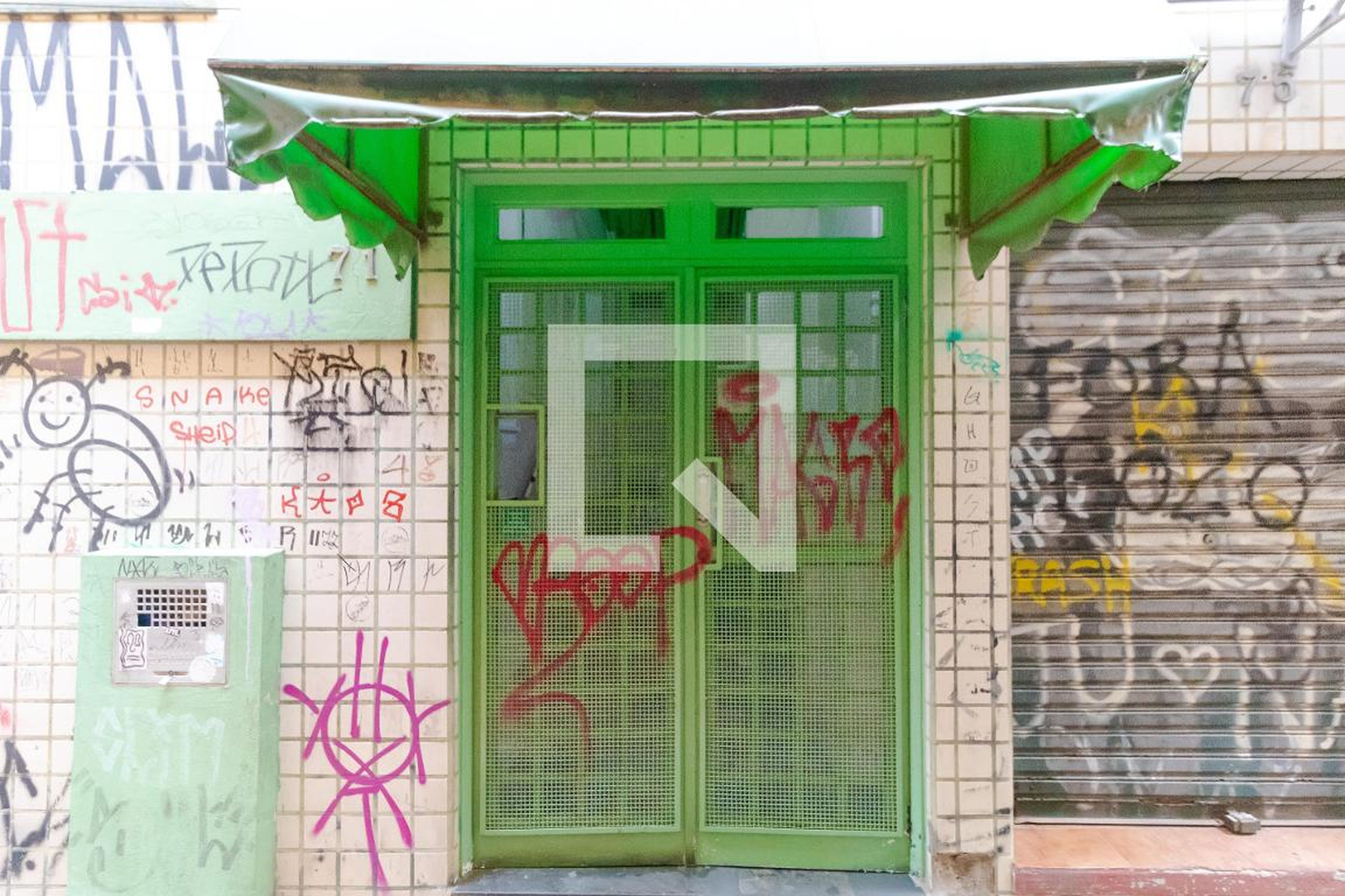 Fachada Condomínio em Travessa São Vicente de Paulo, 61