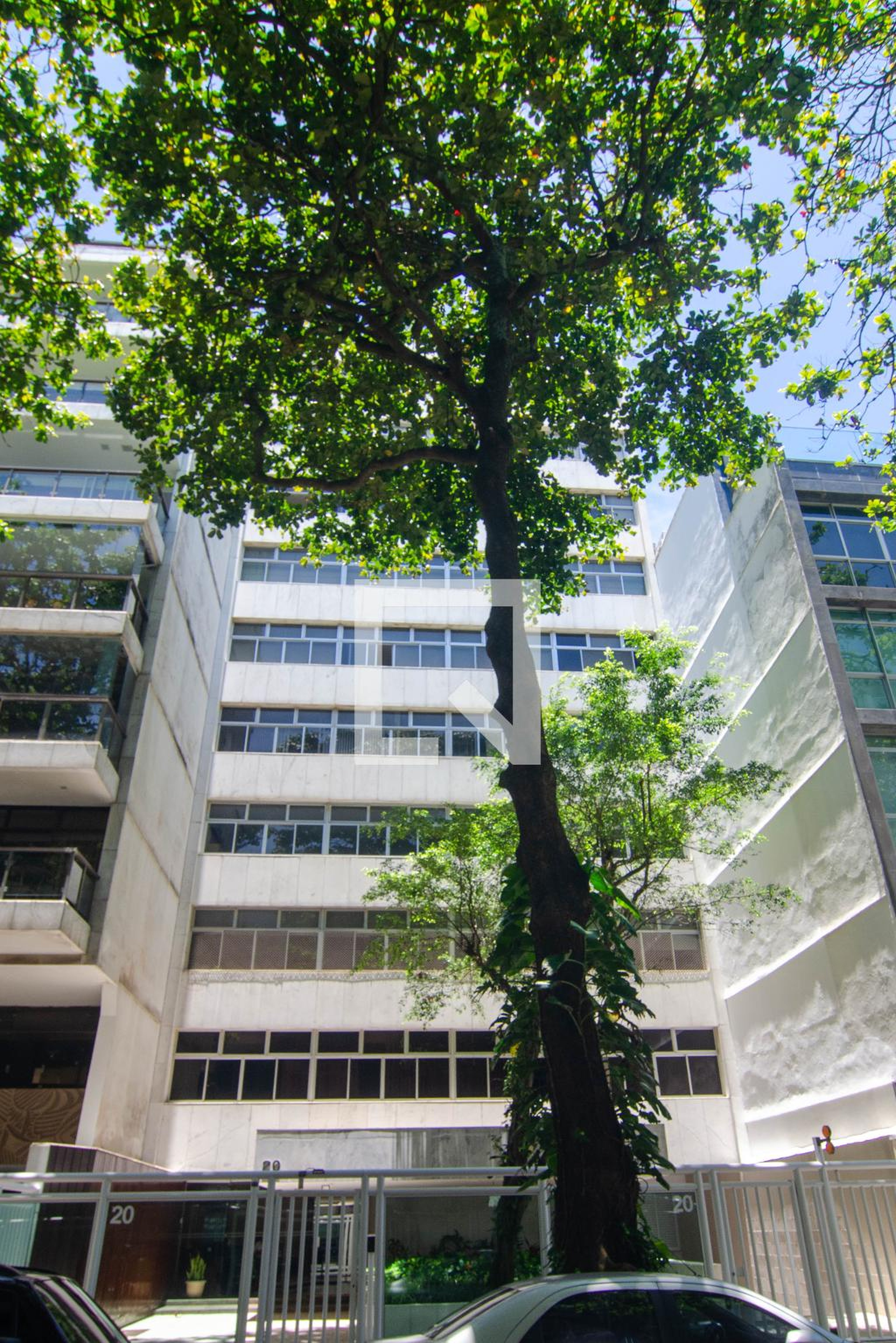 Fachada Edifício Romiza