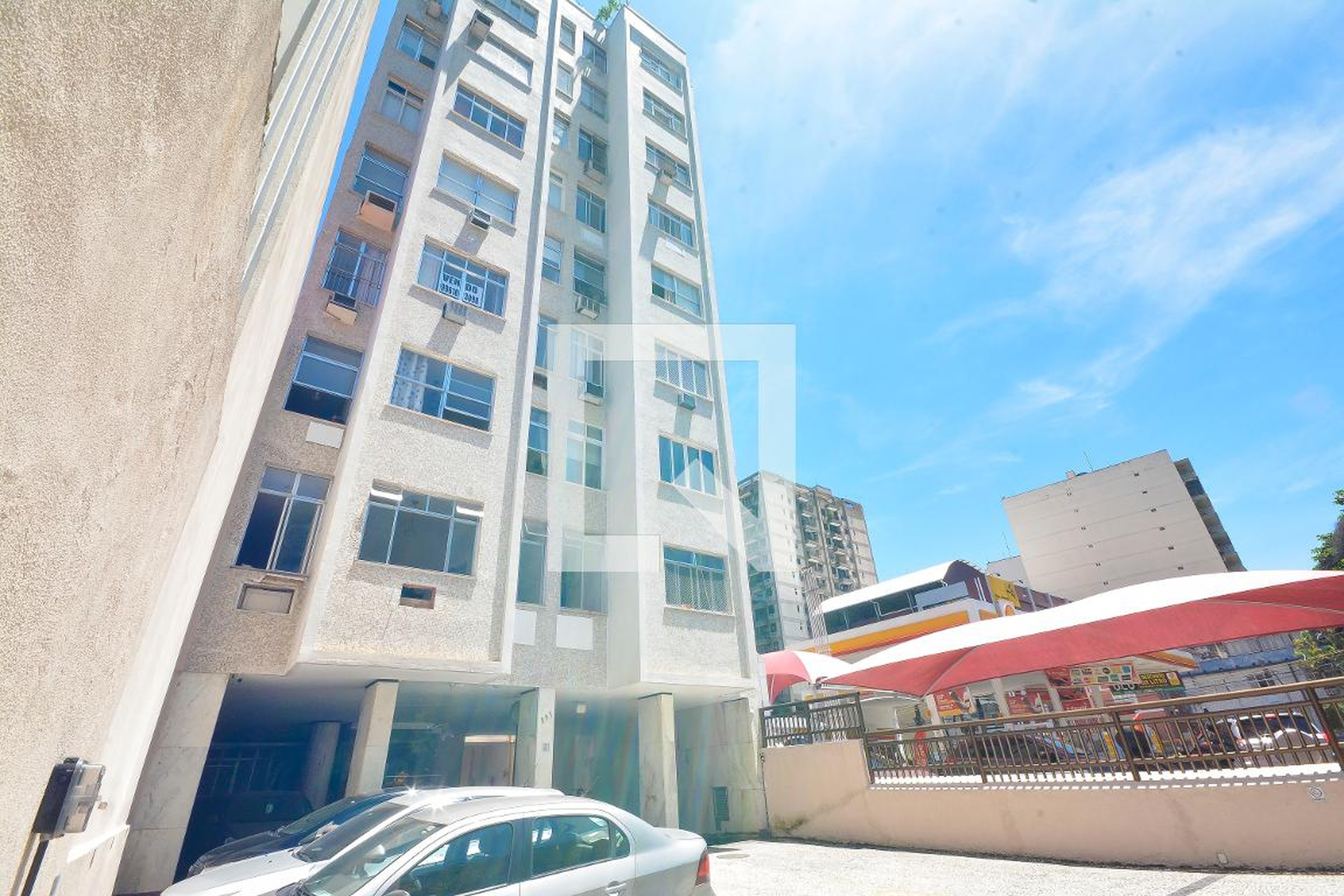 Fachada Edifício Embaixada