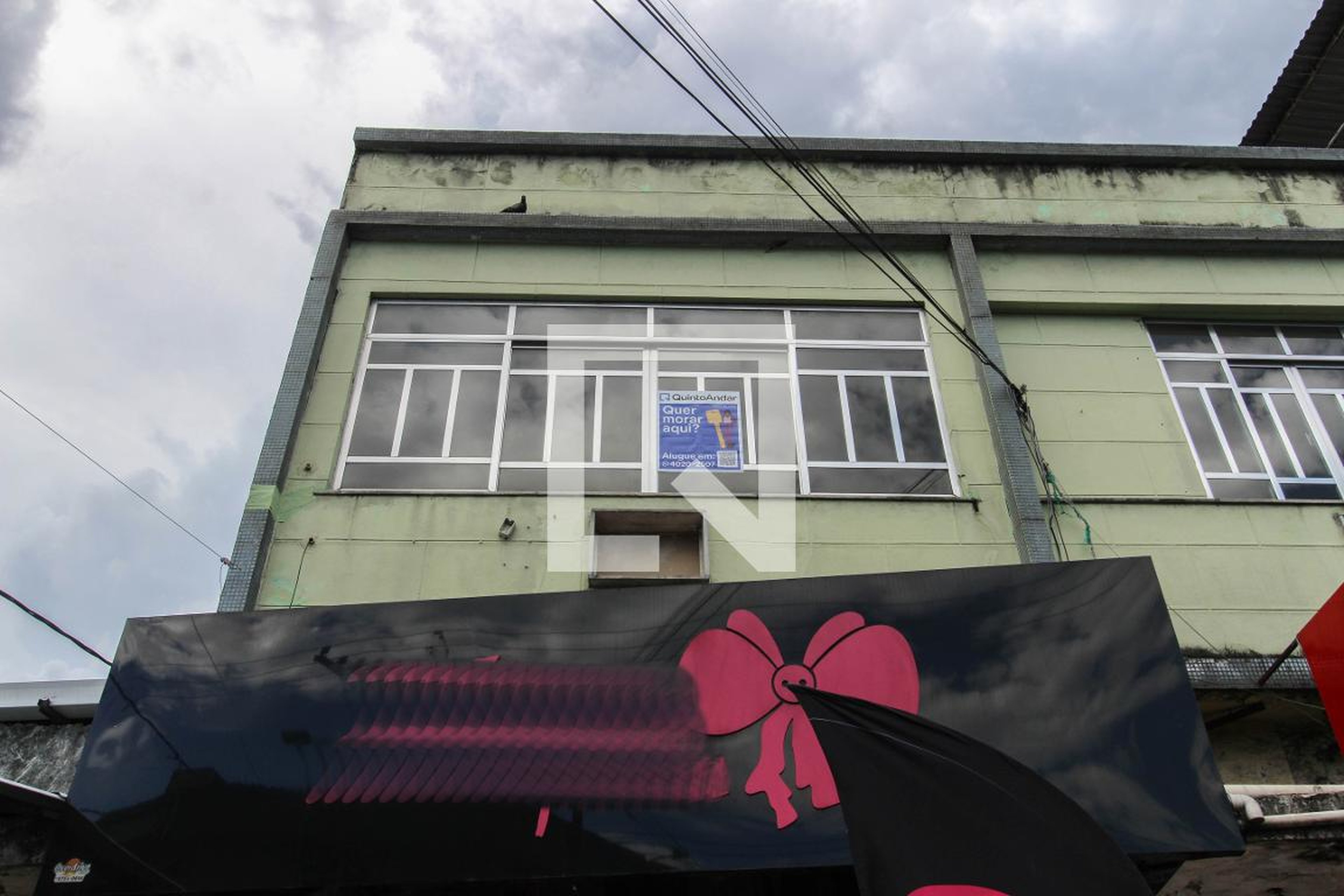 Fachada Condomínio em Estrada Mirandela, 550