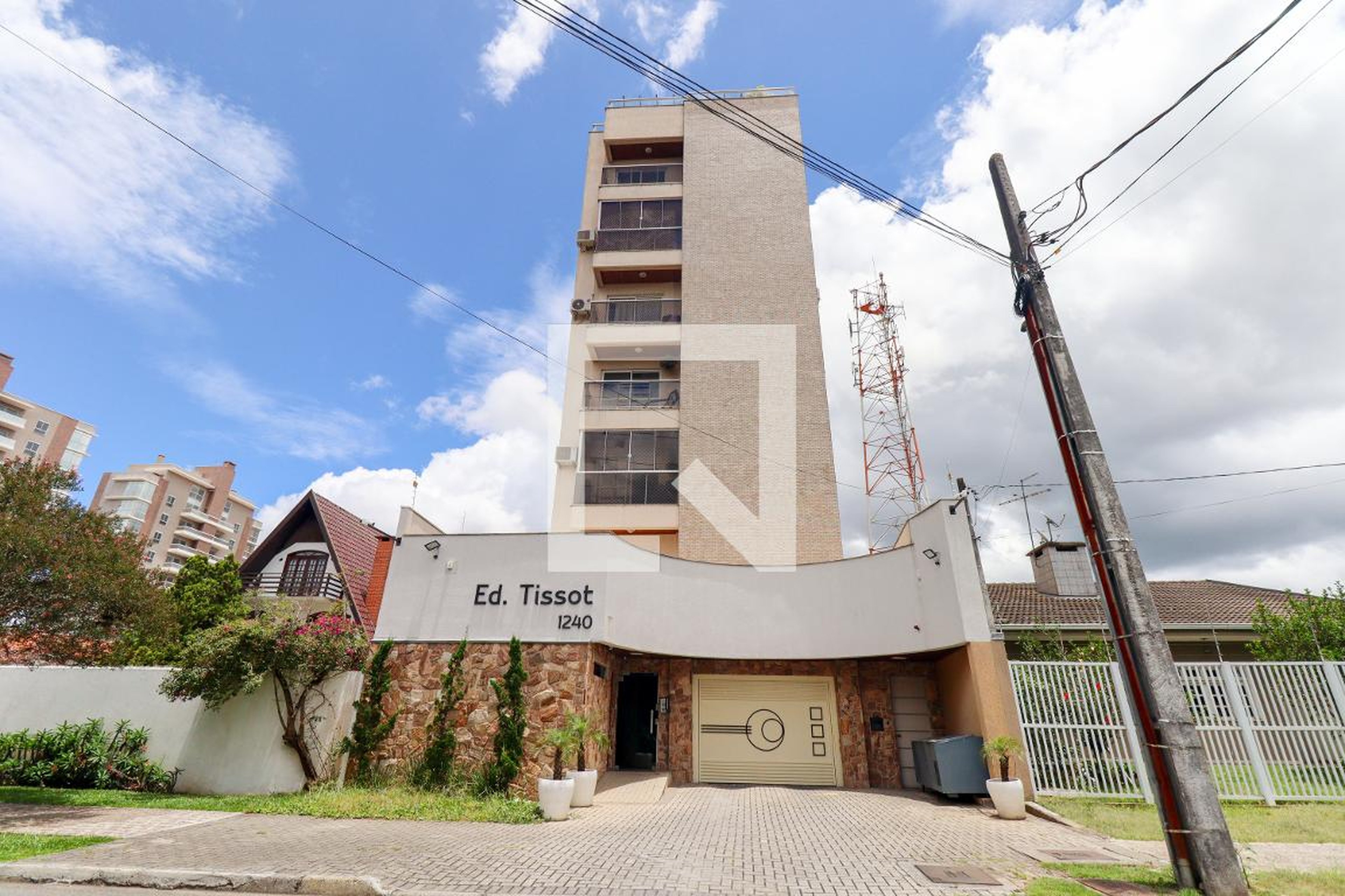Fachada do Condominio Condomínio em Rua Capitão. Benjamim Claudino Ferreira, 1240