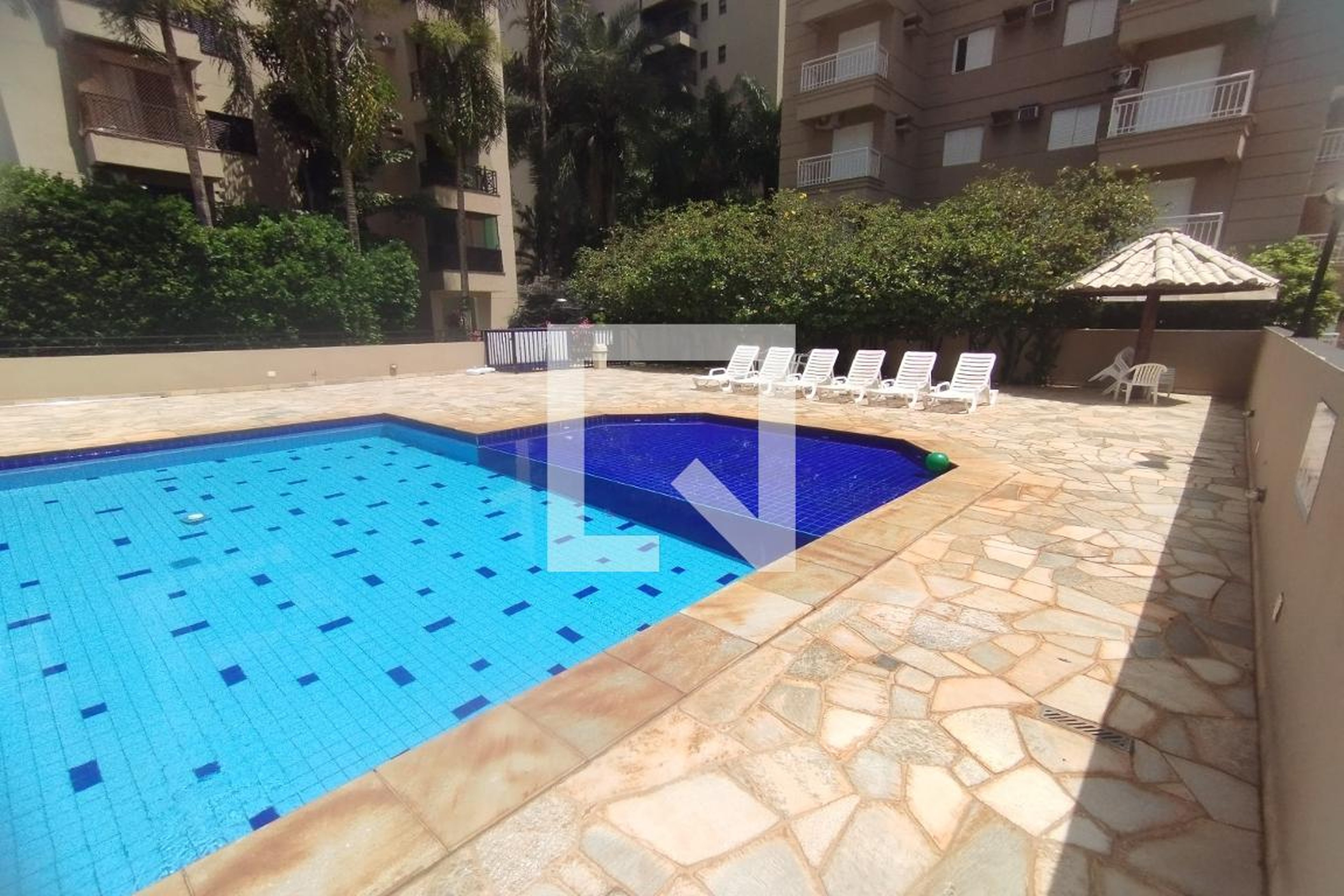 Piscina - Parque das Arvores