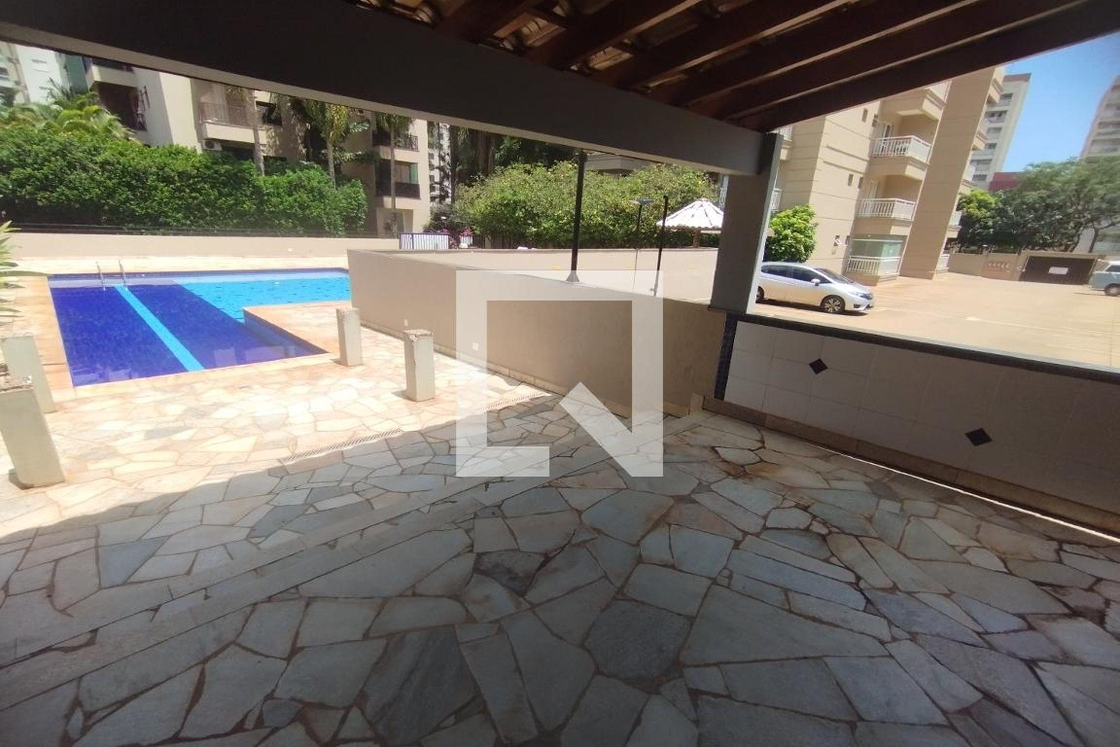 Churrasqueira - Parque das Arvores