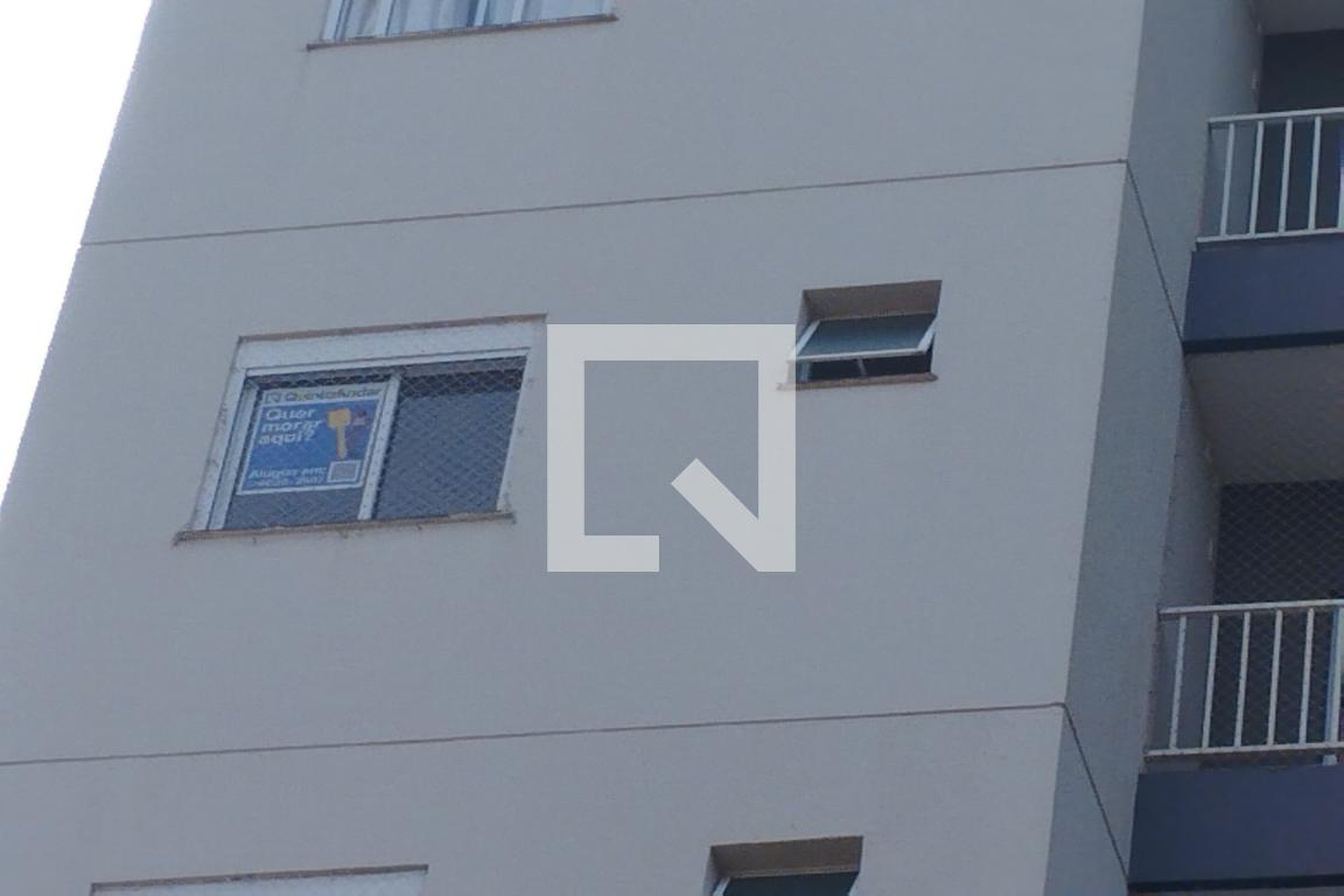 Prédio Condomínio Easy Residencial