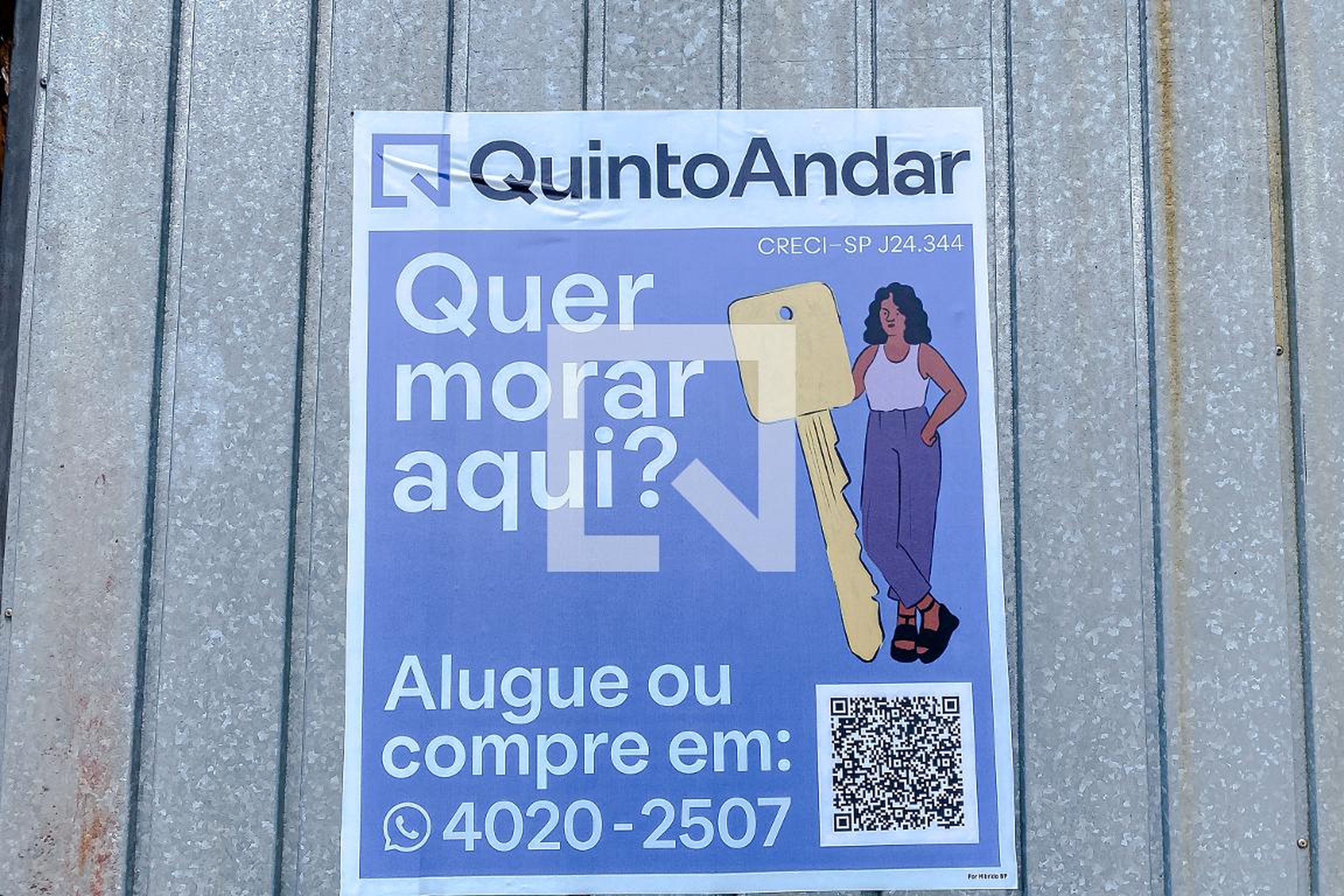 Fachada Condomínio em Rua Tenente Chantré, 317