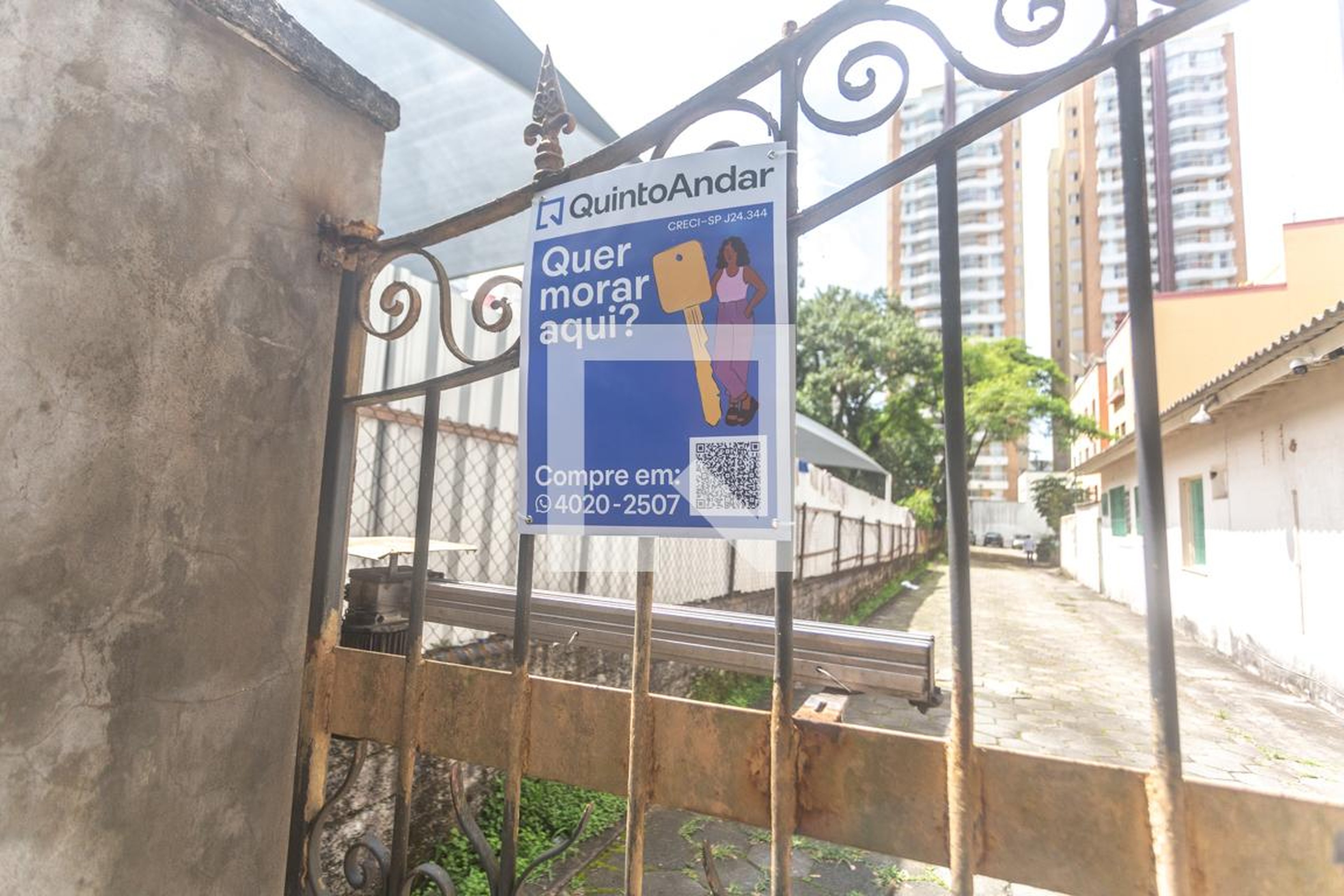 Fachada Condomínio em Rua Municipal, 336