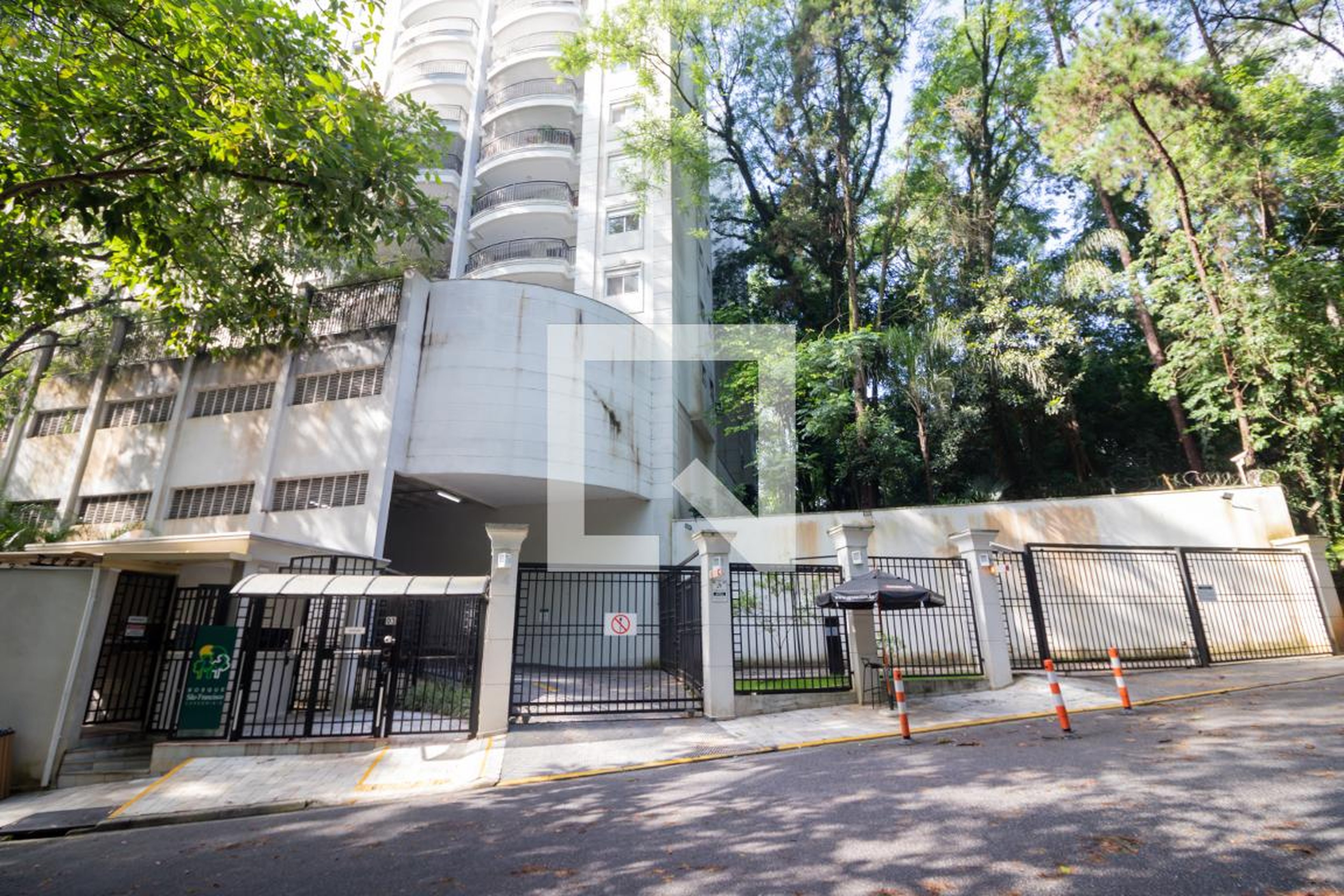 Fachada do Condomínio Condomínio Bosque São Francisco