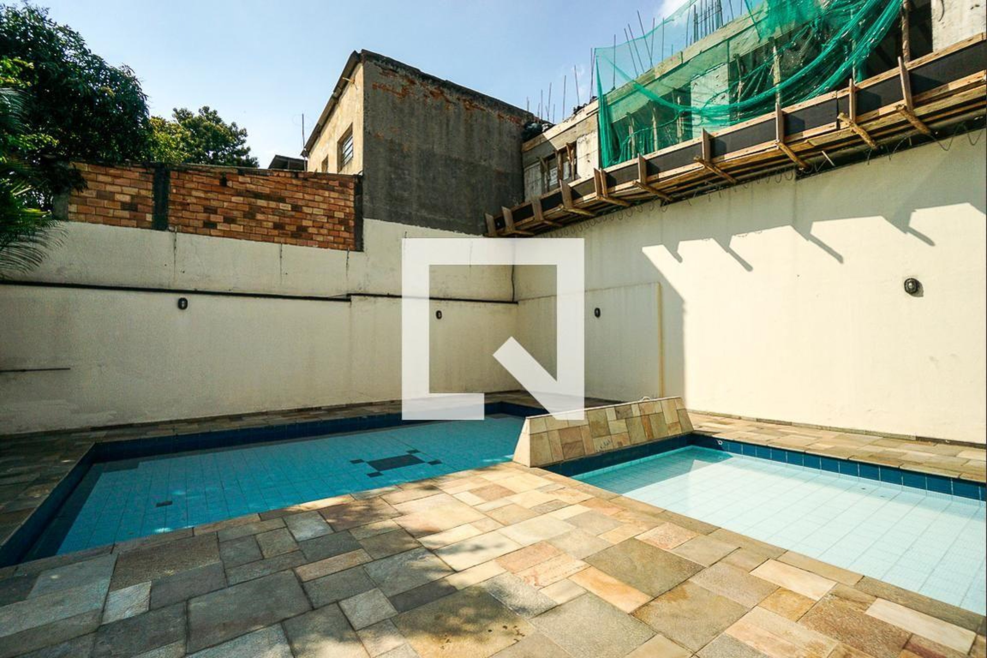 Piscina - Edifício Villa Lobos