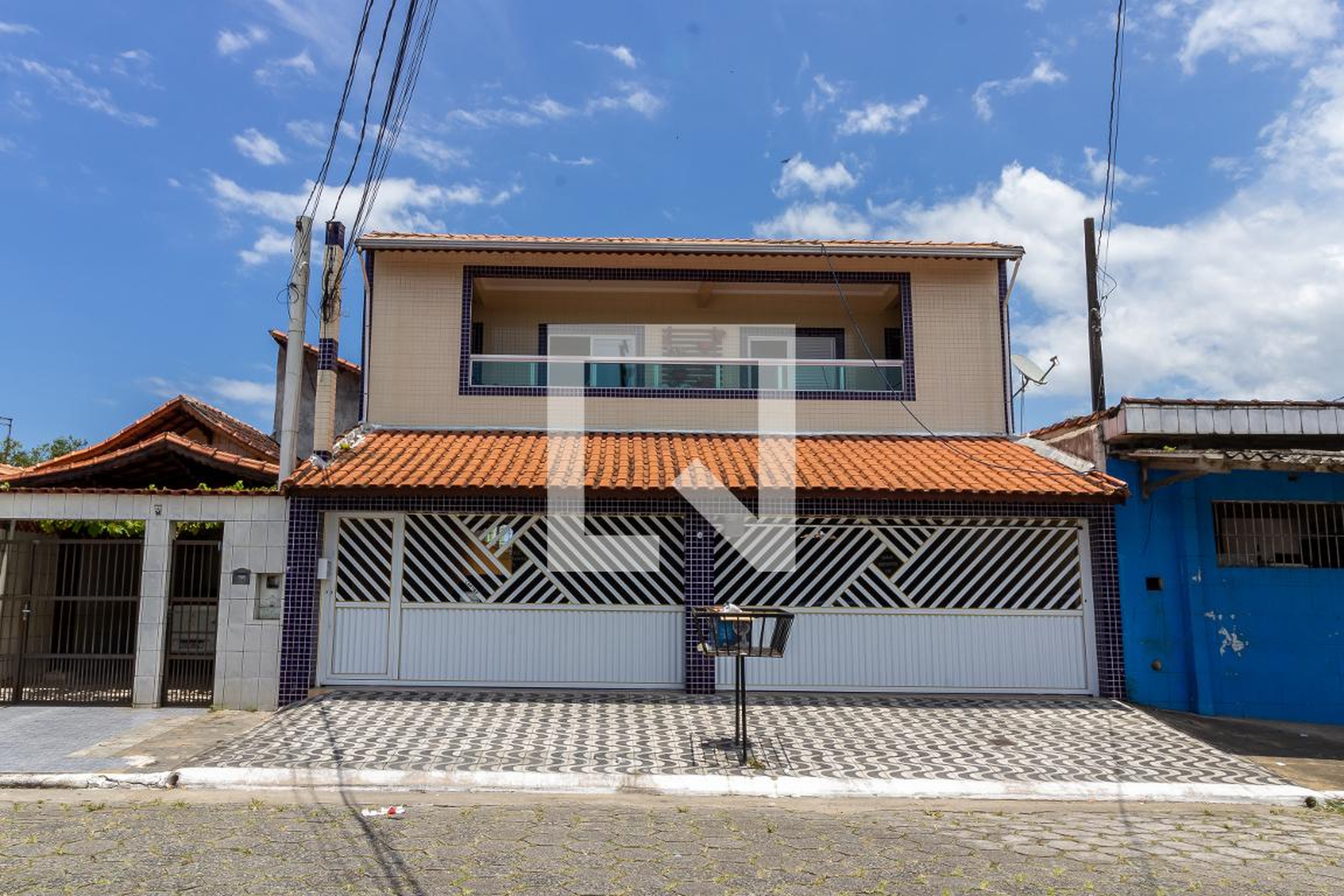 Fachada Condomínio em Rua Vinte e Três de Maio, 1163