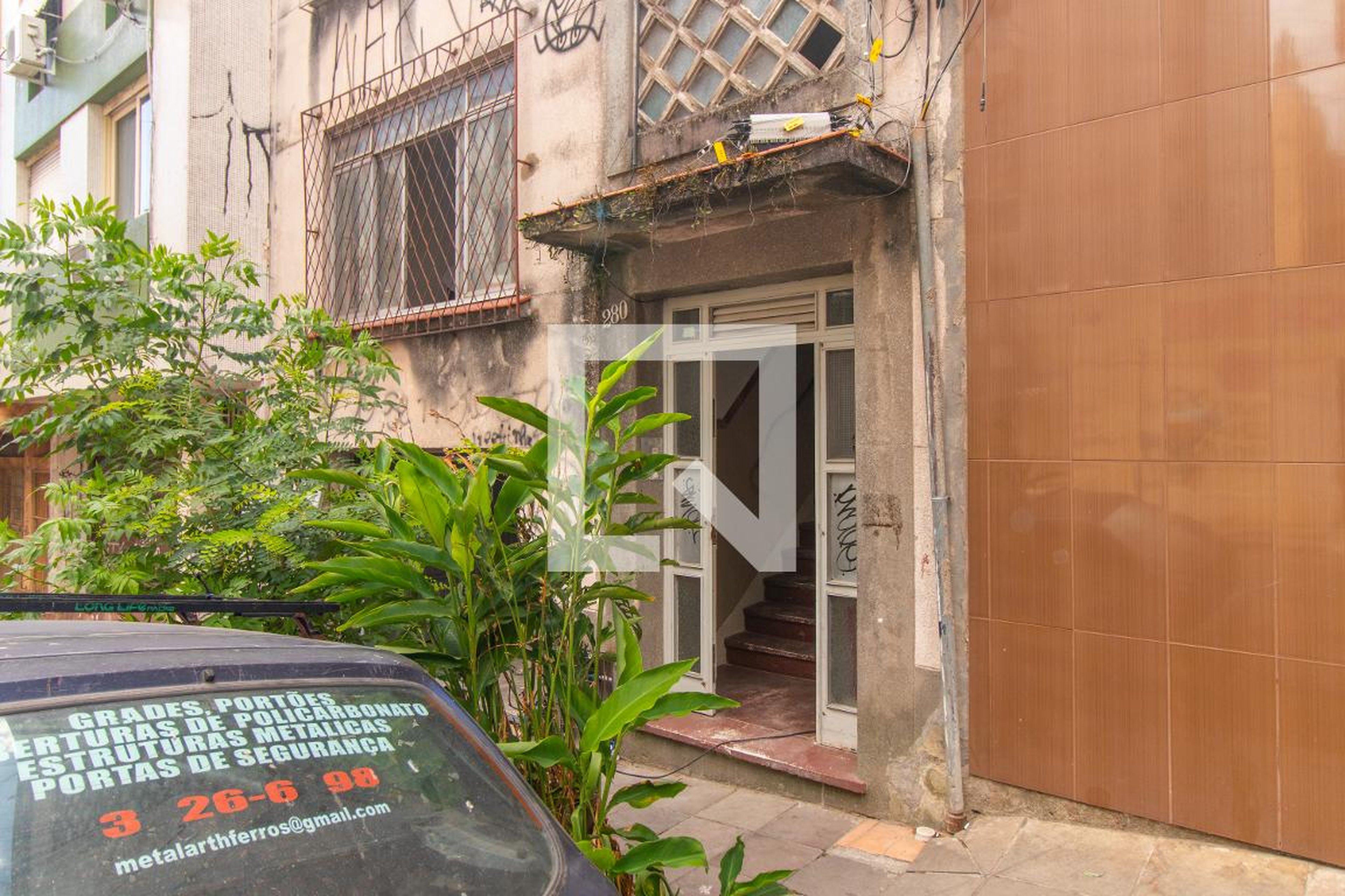 Fachada Condomínio em Rua Riachuelo, 280