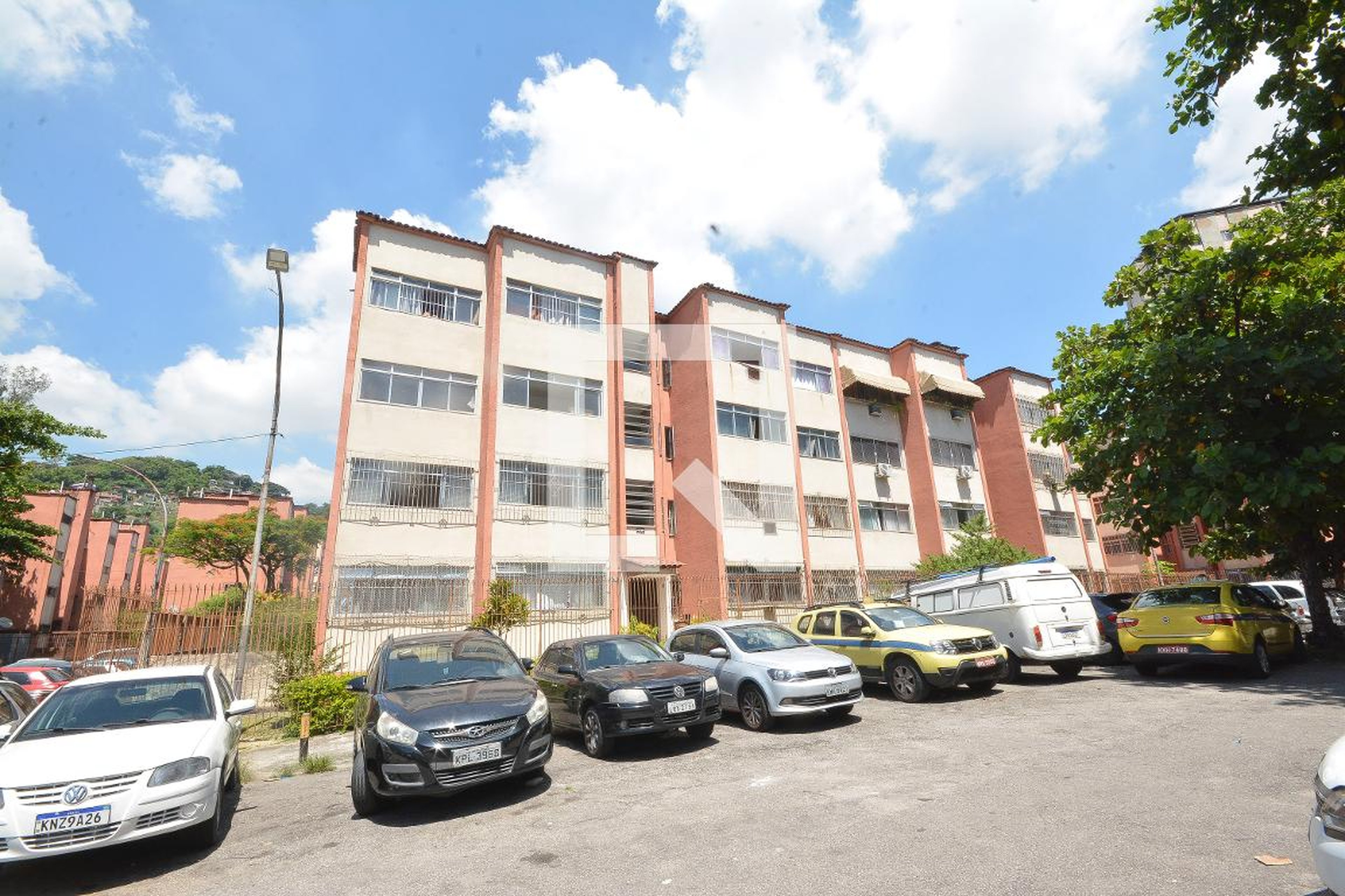 Fachada Condomínio em Praça Jardineira, 25