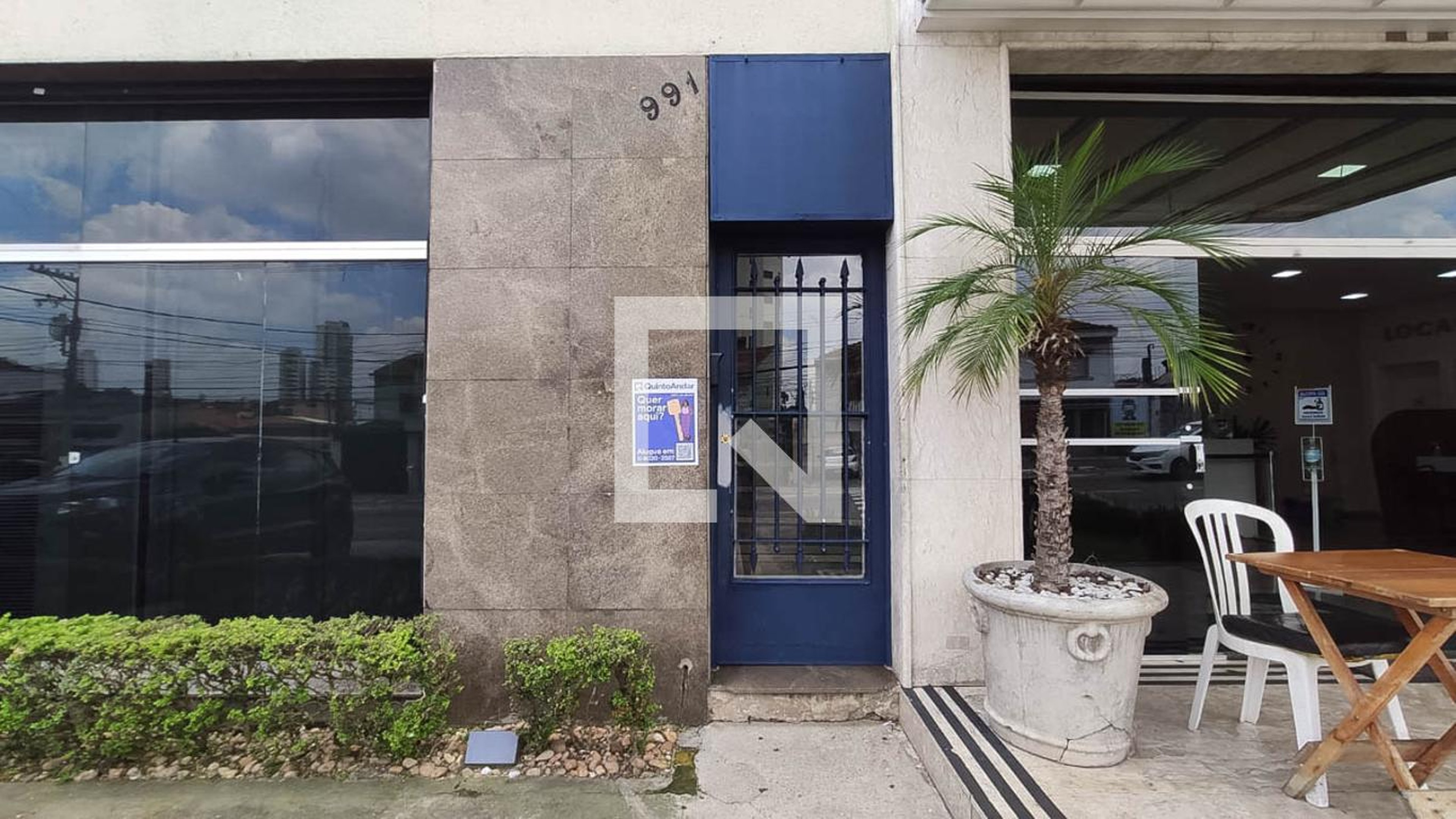 Fachada Condomínio em Avenida das Cerejeiras, 991