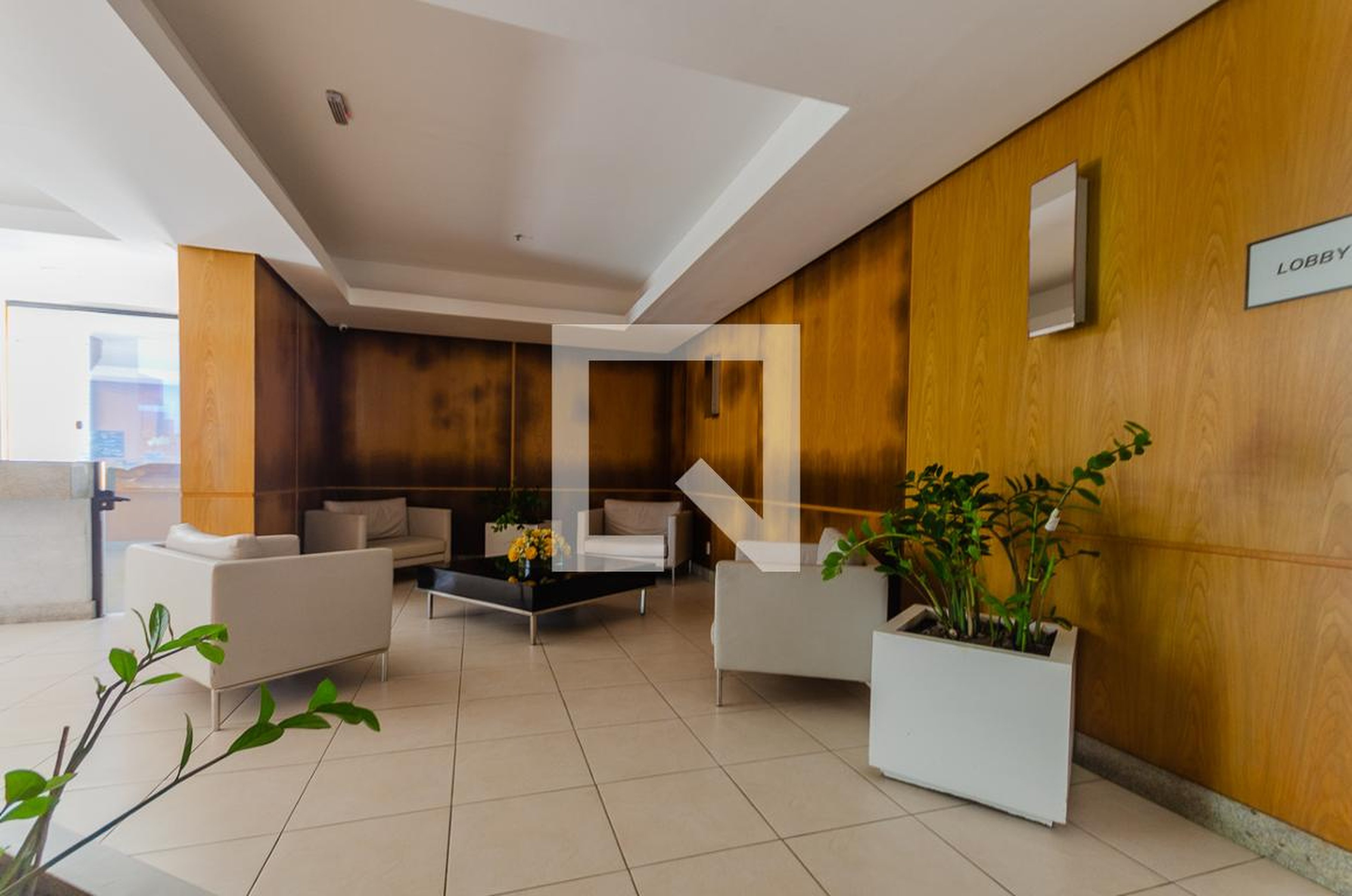 Hall de Entrada - Modern & Living Garibaldi