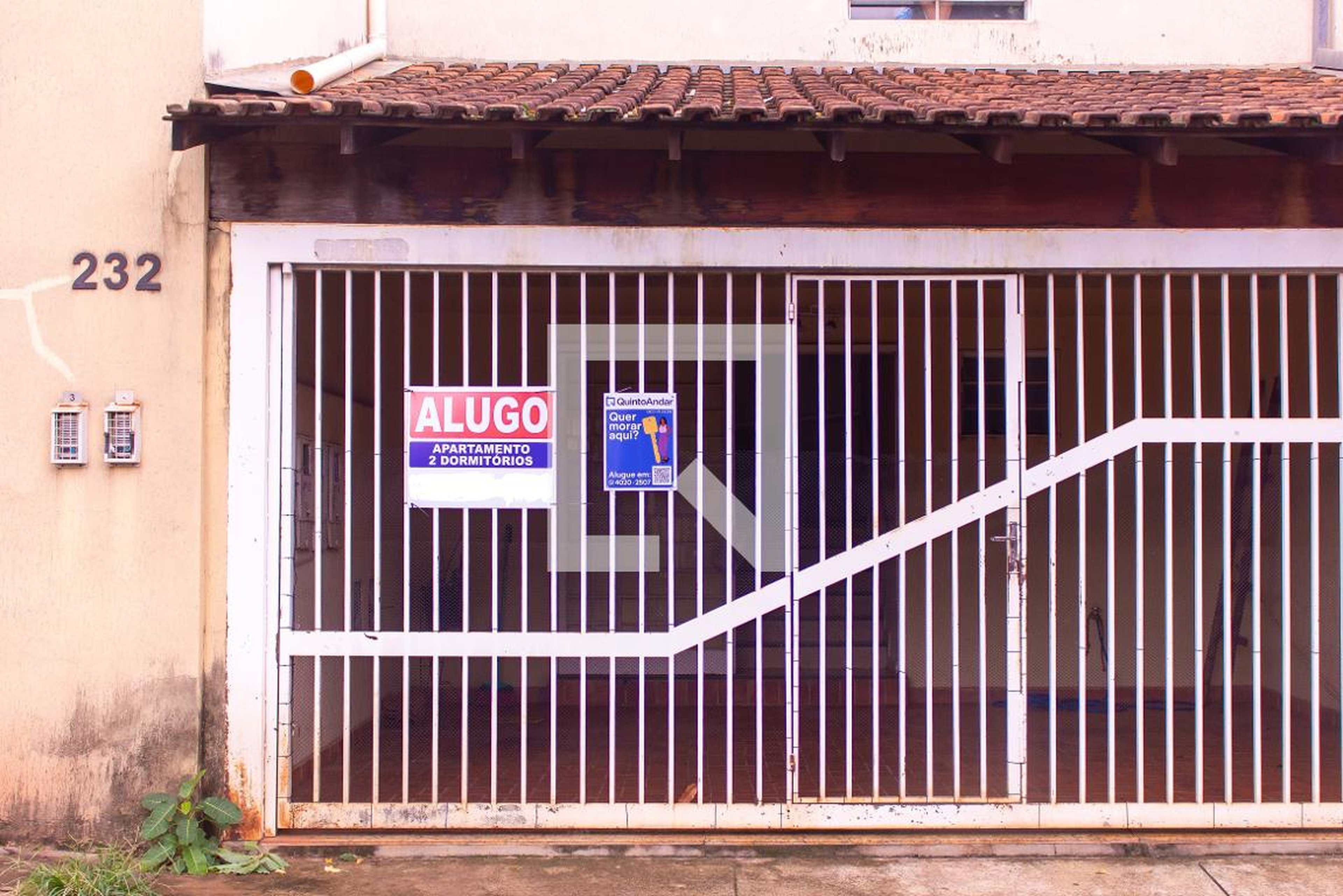 Fachada Condomínio em Rua Professor José Coelho Gomes Ribeiro, 232