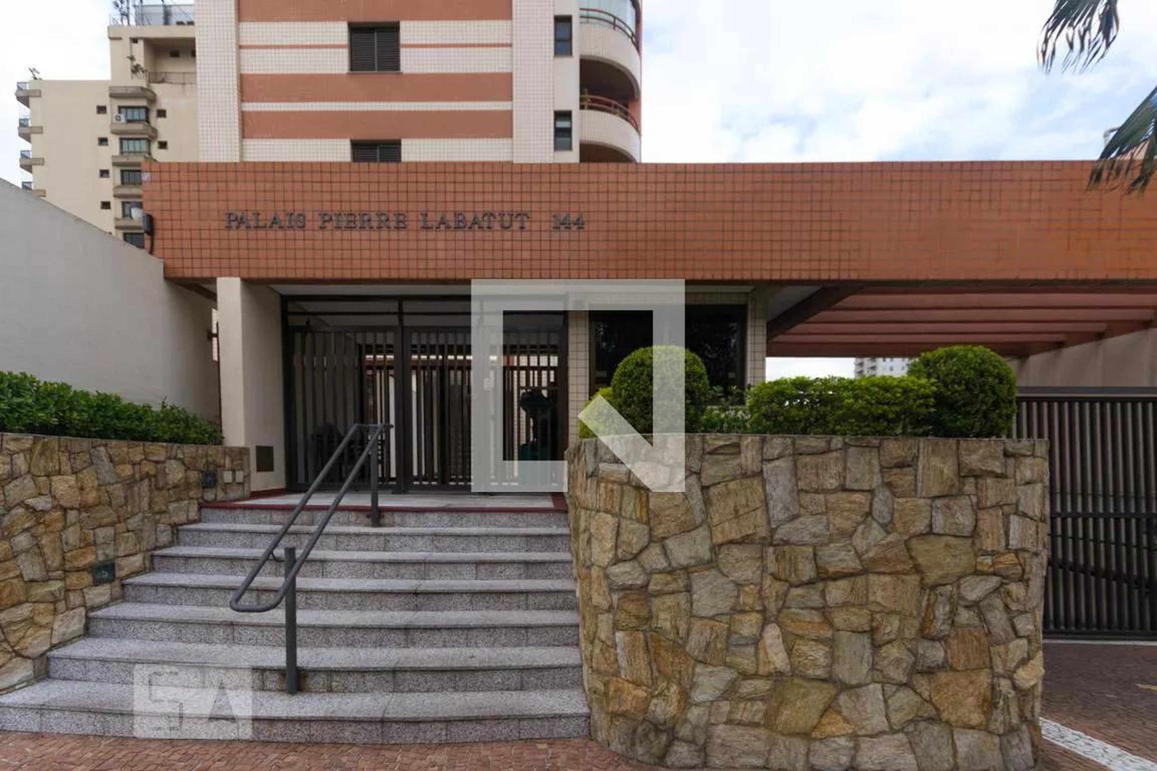 Fachada Condomínio Ed. Palais Pierre Labatut