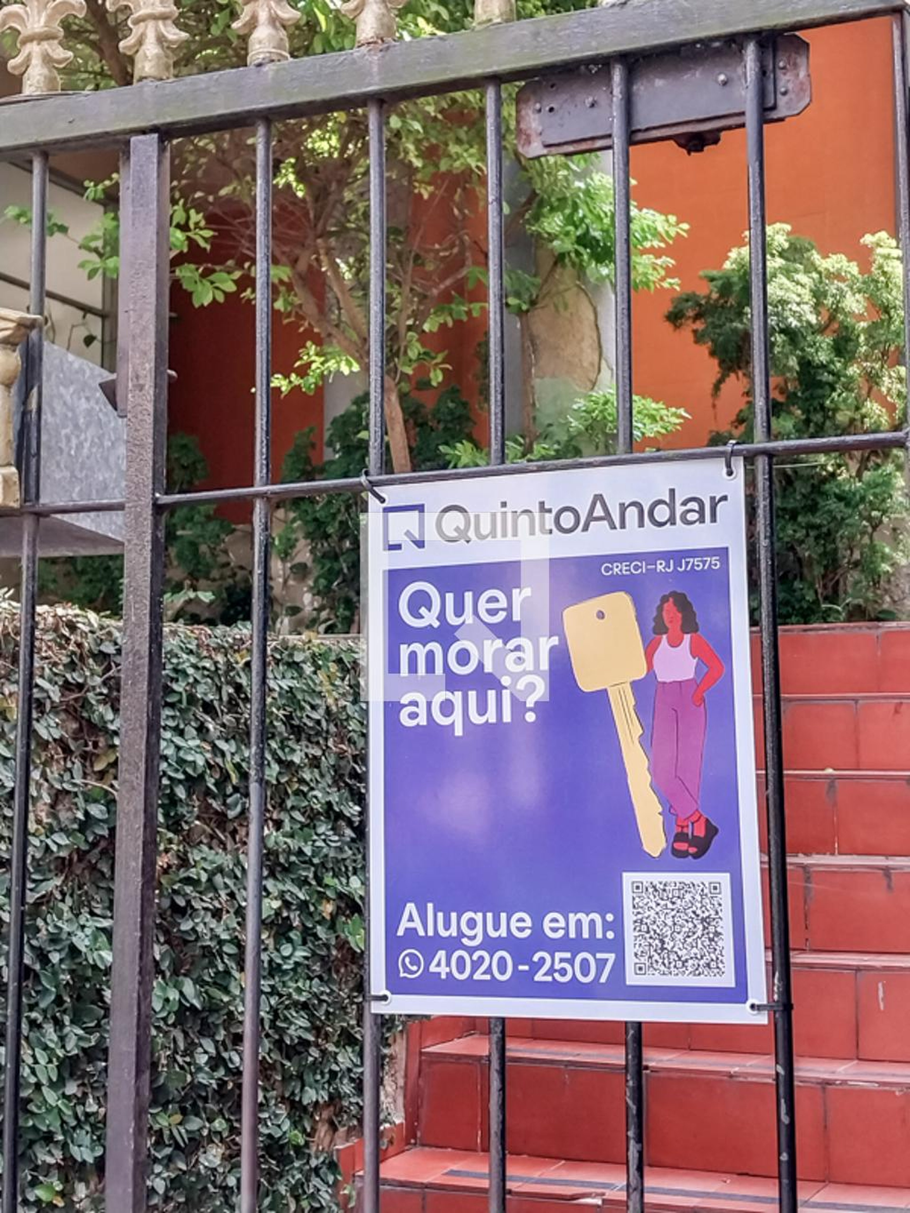 Fachada Condomínio em Rua São Miguel, 260