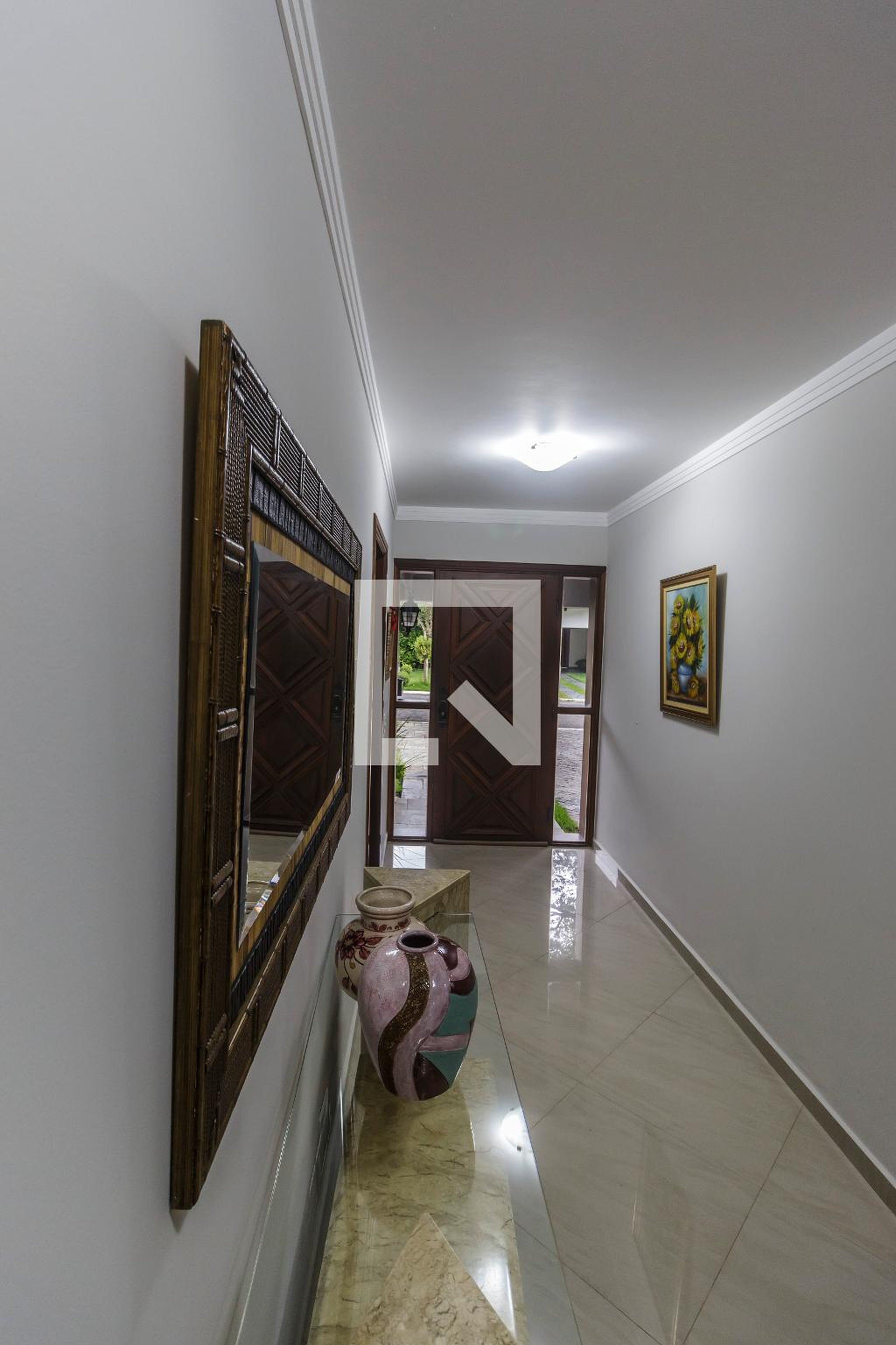 Hall de entrada Condomínio em Rua das Camélias, 94