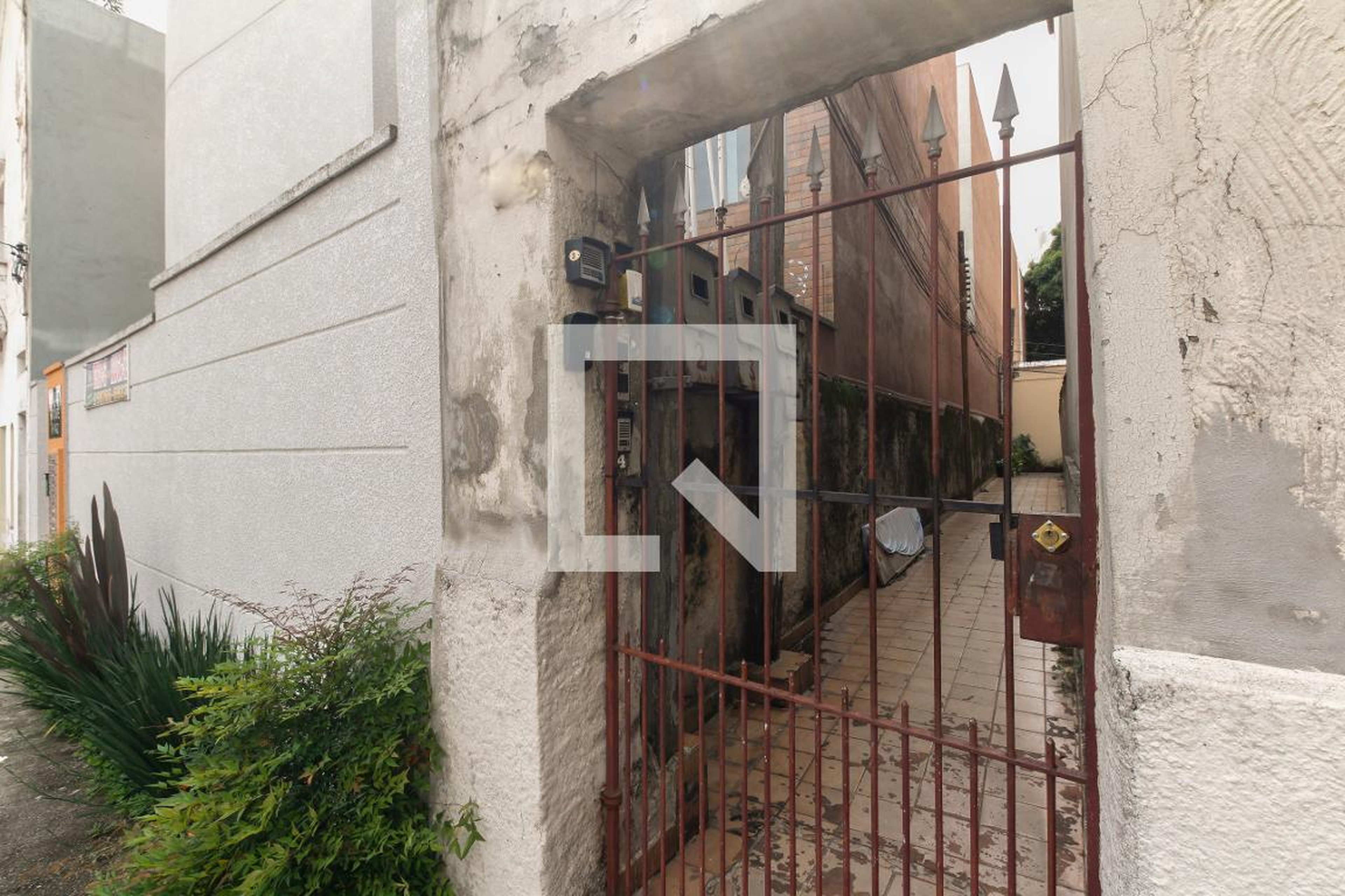 Fachada Condomínio em Rua Dom Andrés Lamas, 132