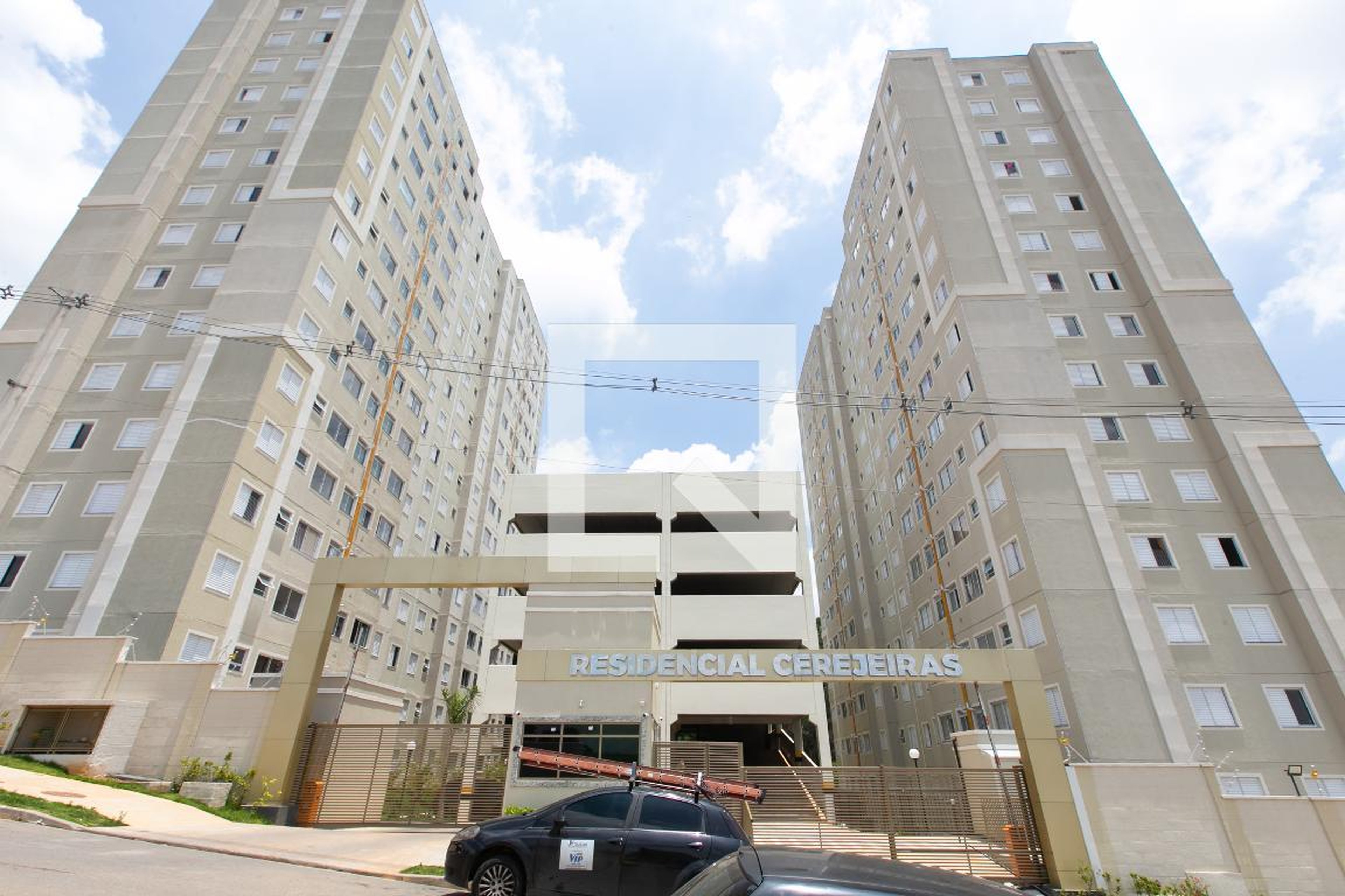 Fachada do Condomínio Condomínio Cerejeiras