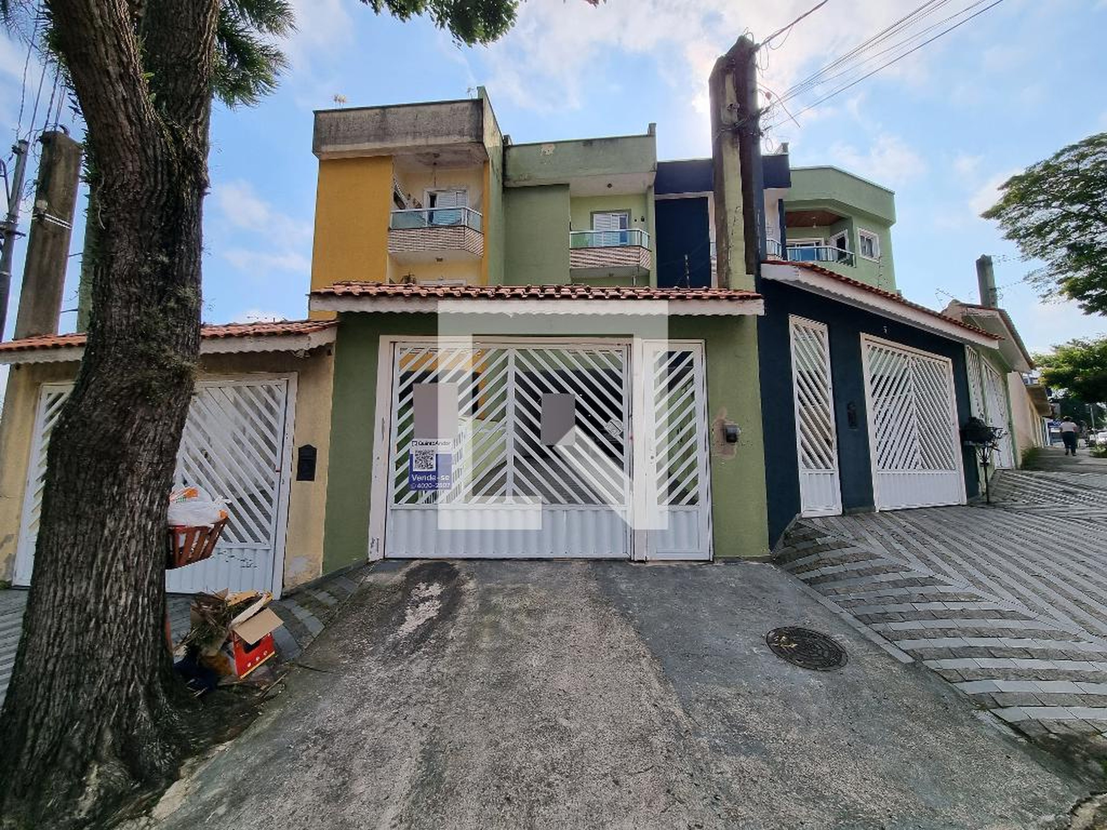 Fachada Condomínio em Rua Cruzeiro do Sul, 3