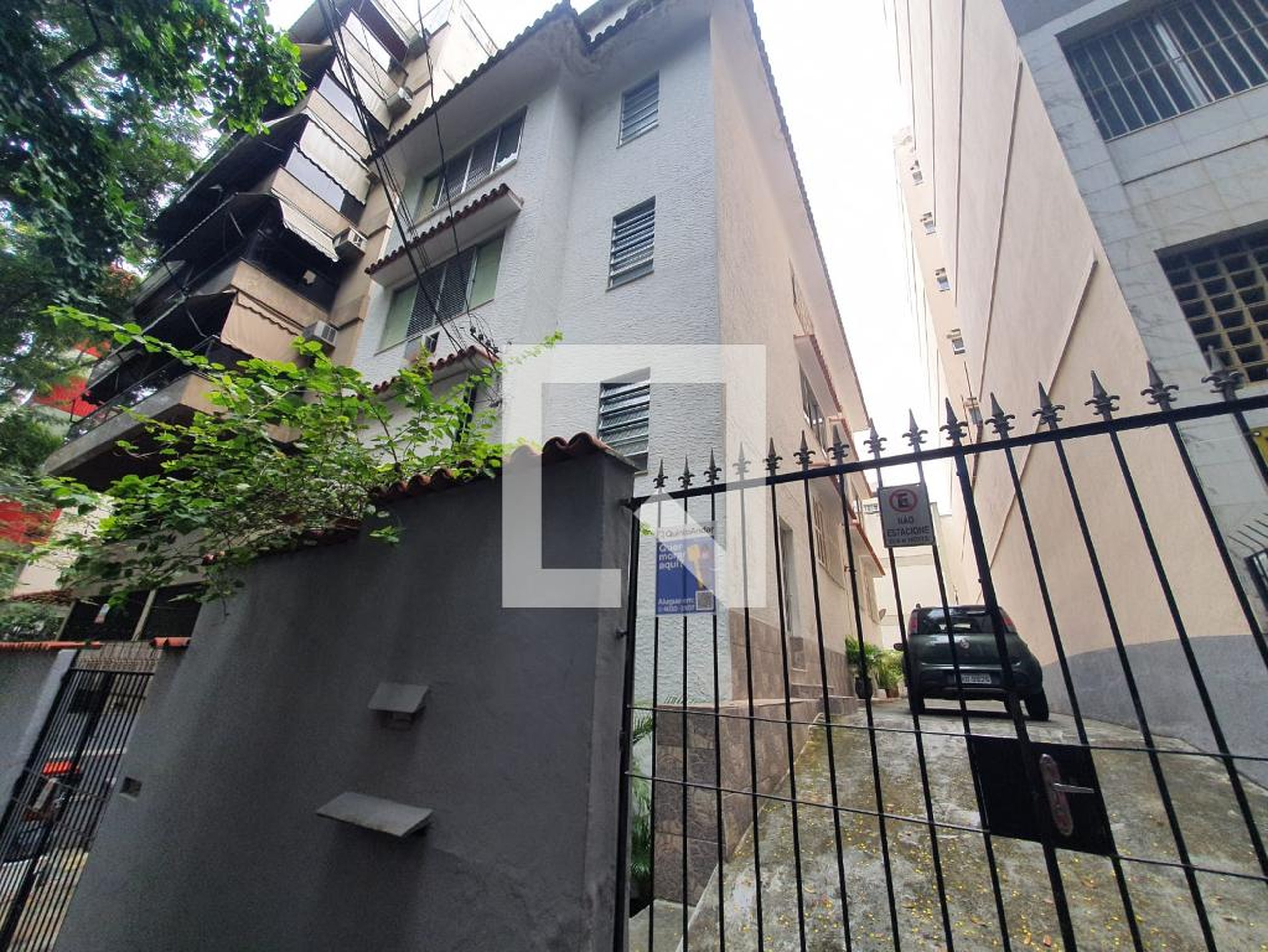 Fachada Condomínio em Rua Rêgo Lopes, 61