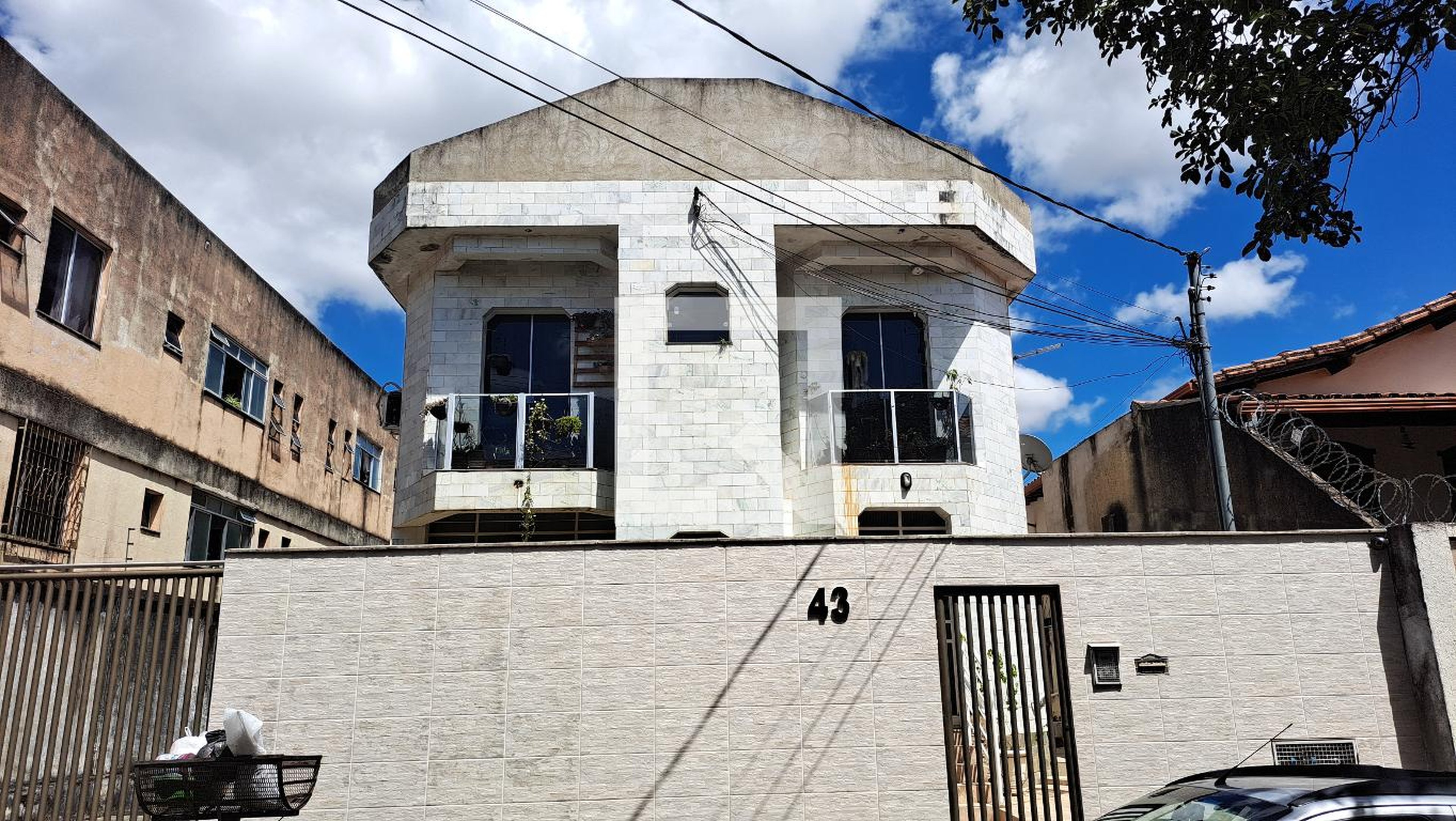 Fachada do Prédio Condomínio Elizabete Rodrigo