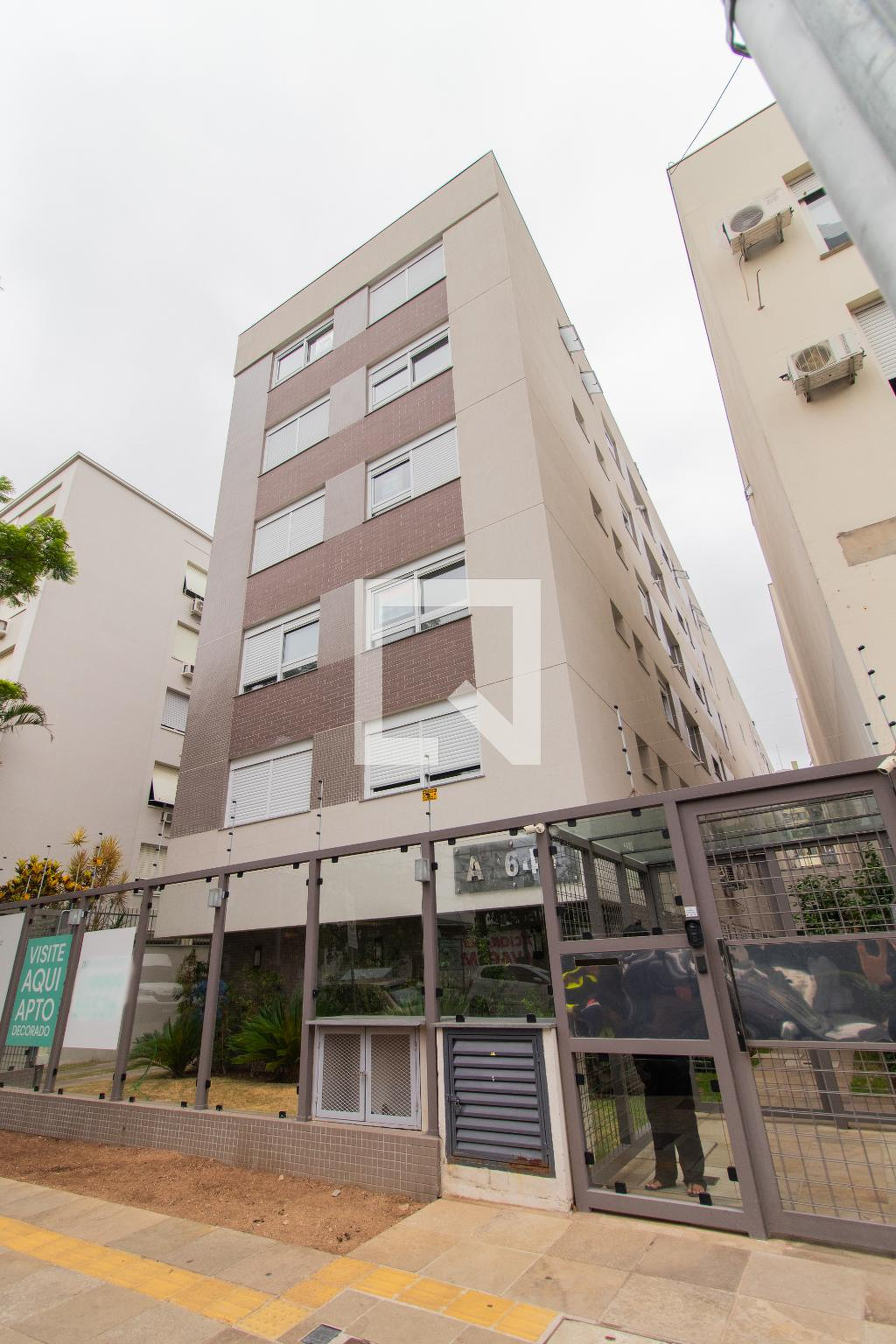 Fachada Condomínio em Rua Coronel André Belo, 635