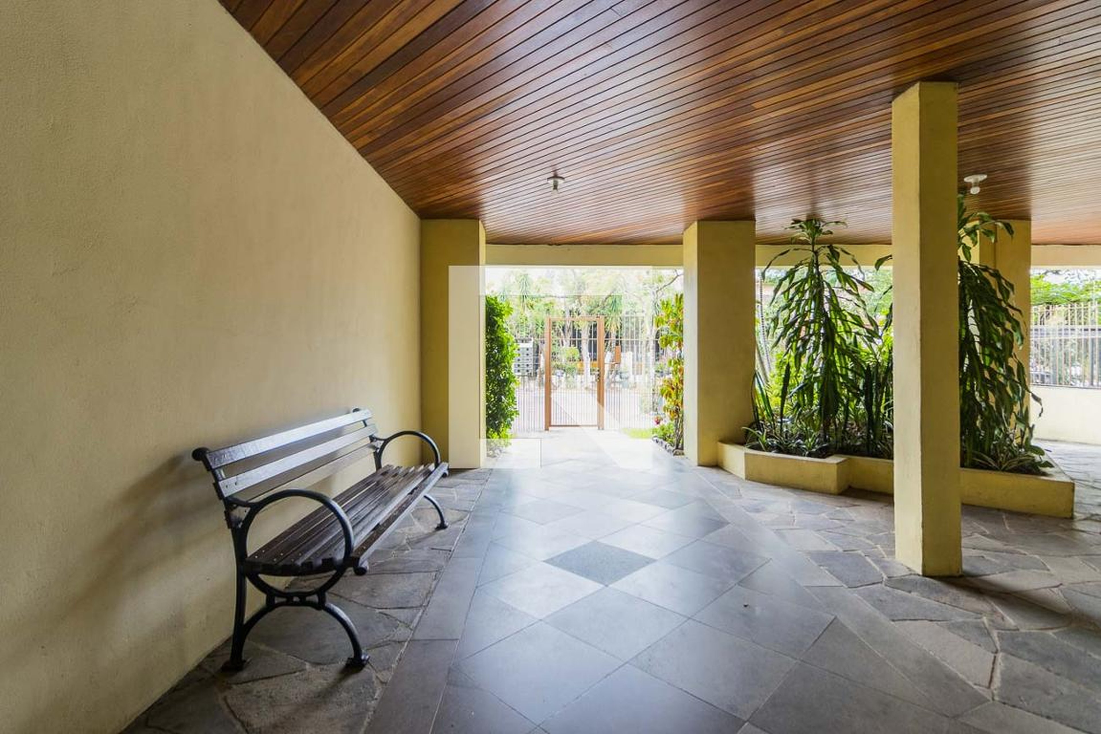 Hall Social - Pétit Maison