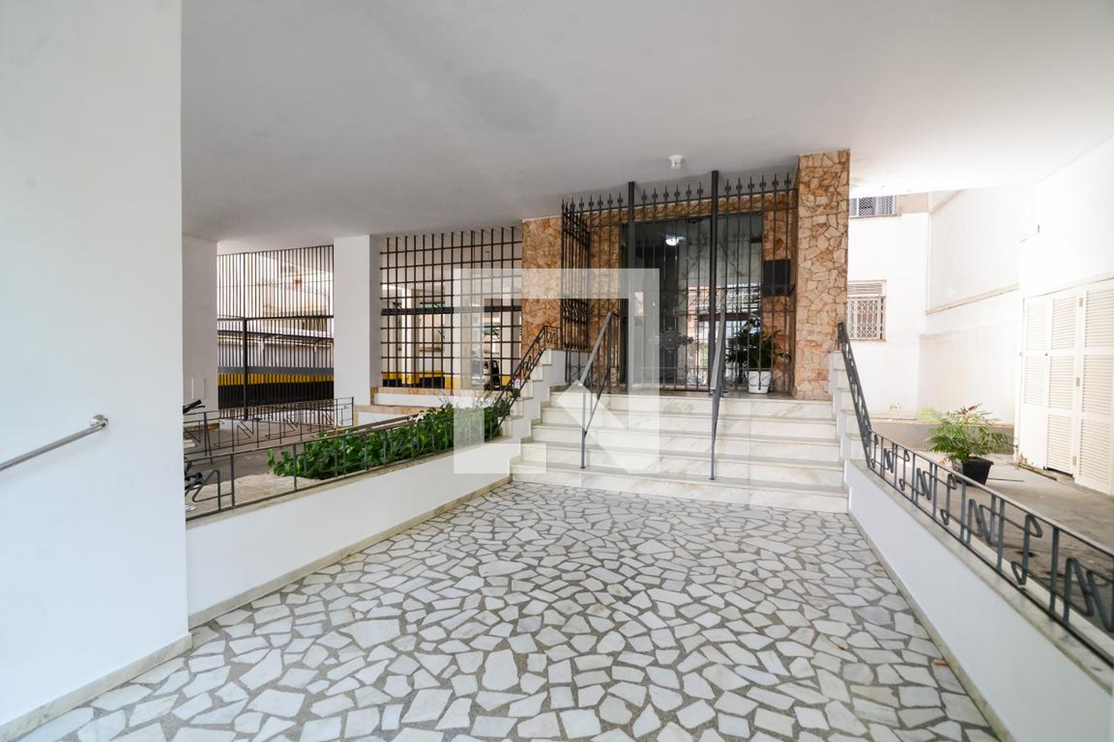 Hall de Entrada - Monteiro Ribeiro