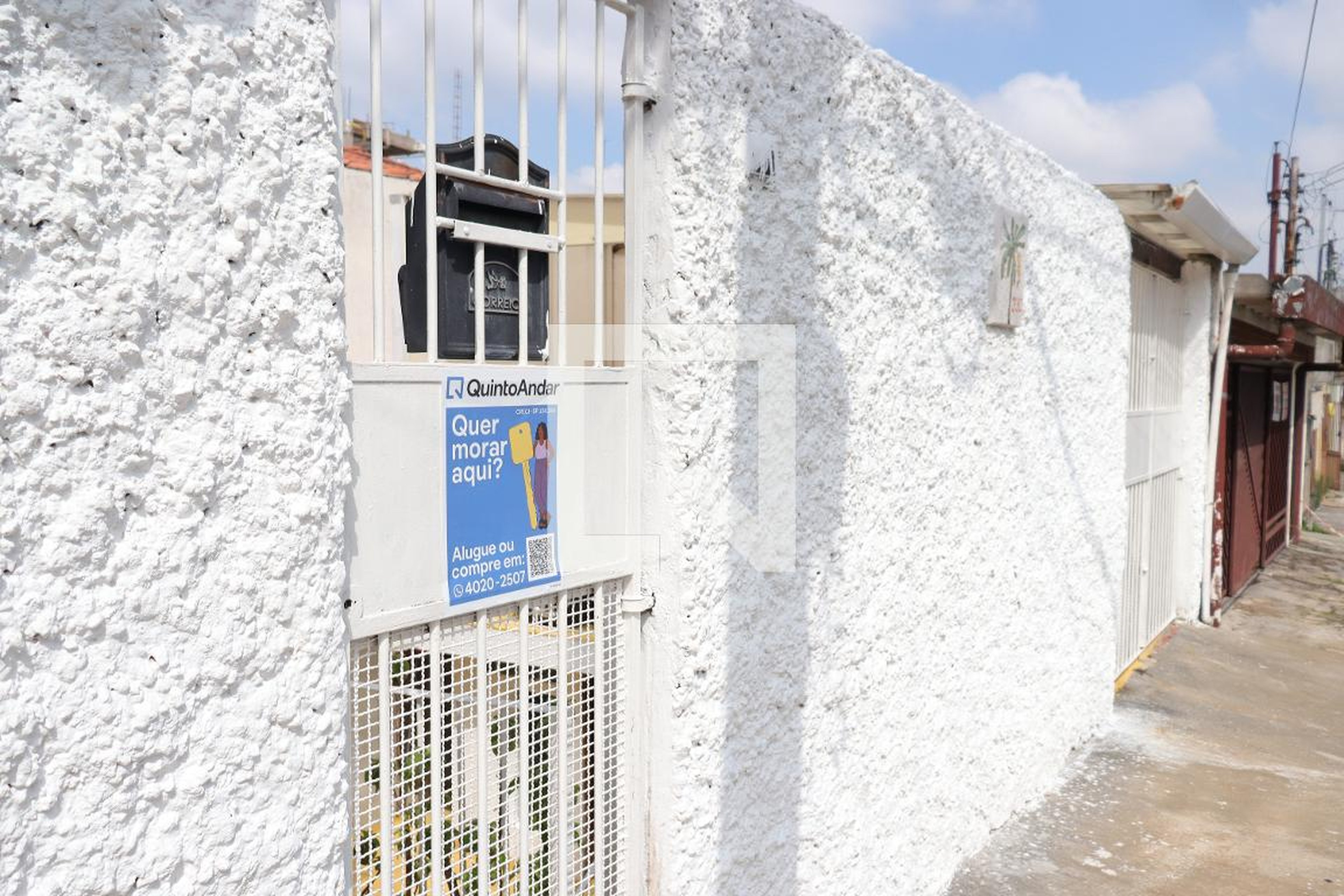 fachada Condomínio em Rua Artemis, 330