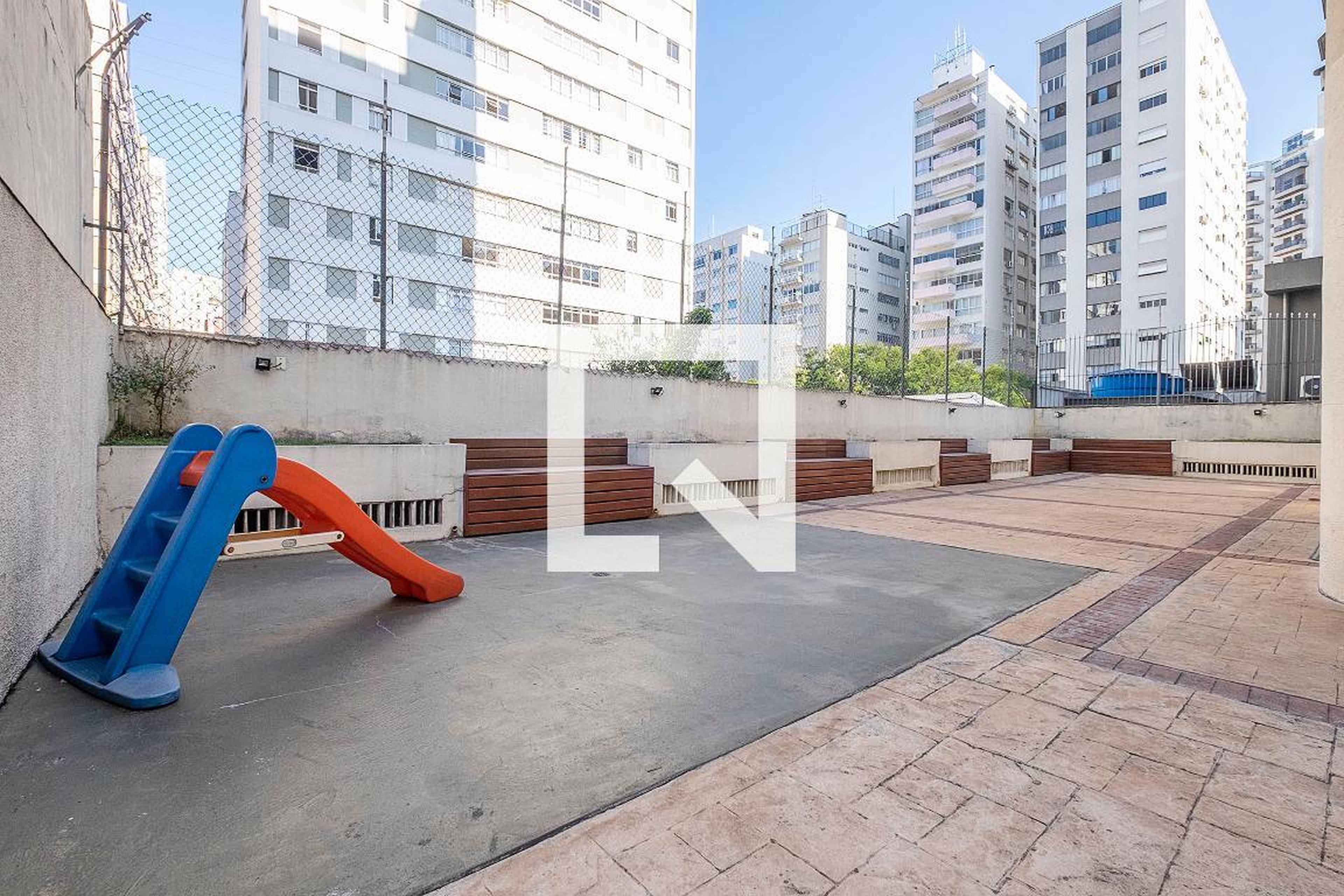 Playground - Pedra de Ouro