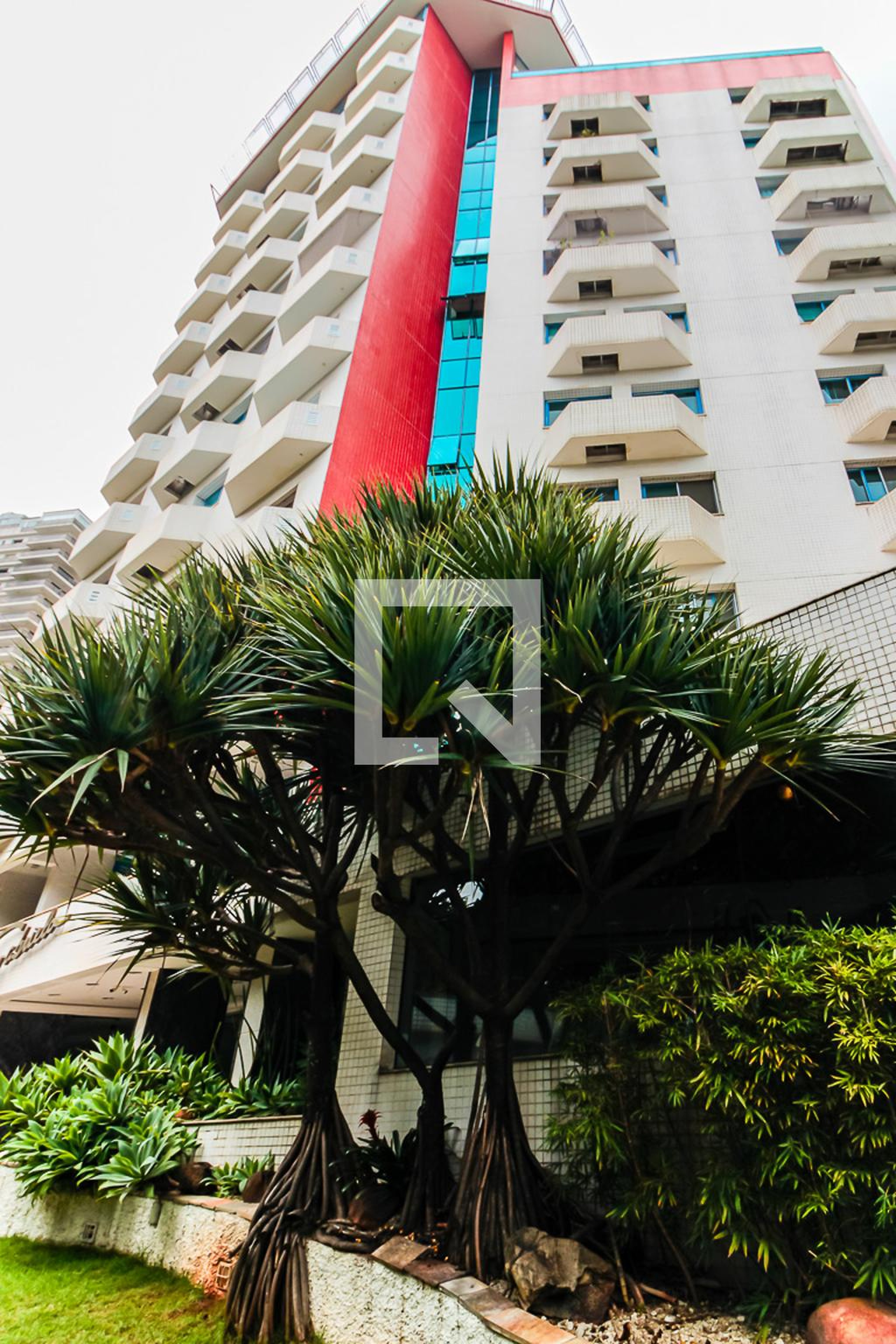 Fachada do Condomínio Condomínio Gabriela Residence