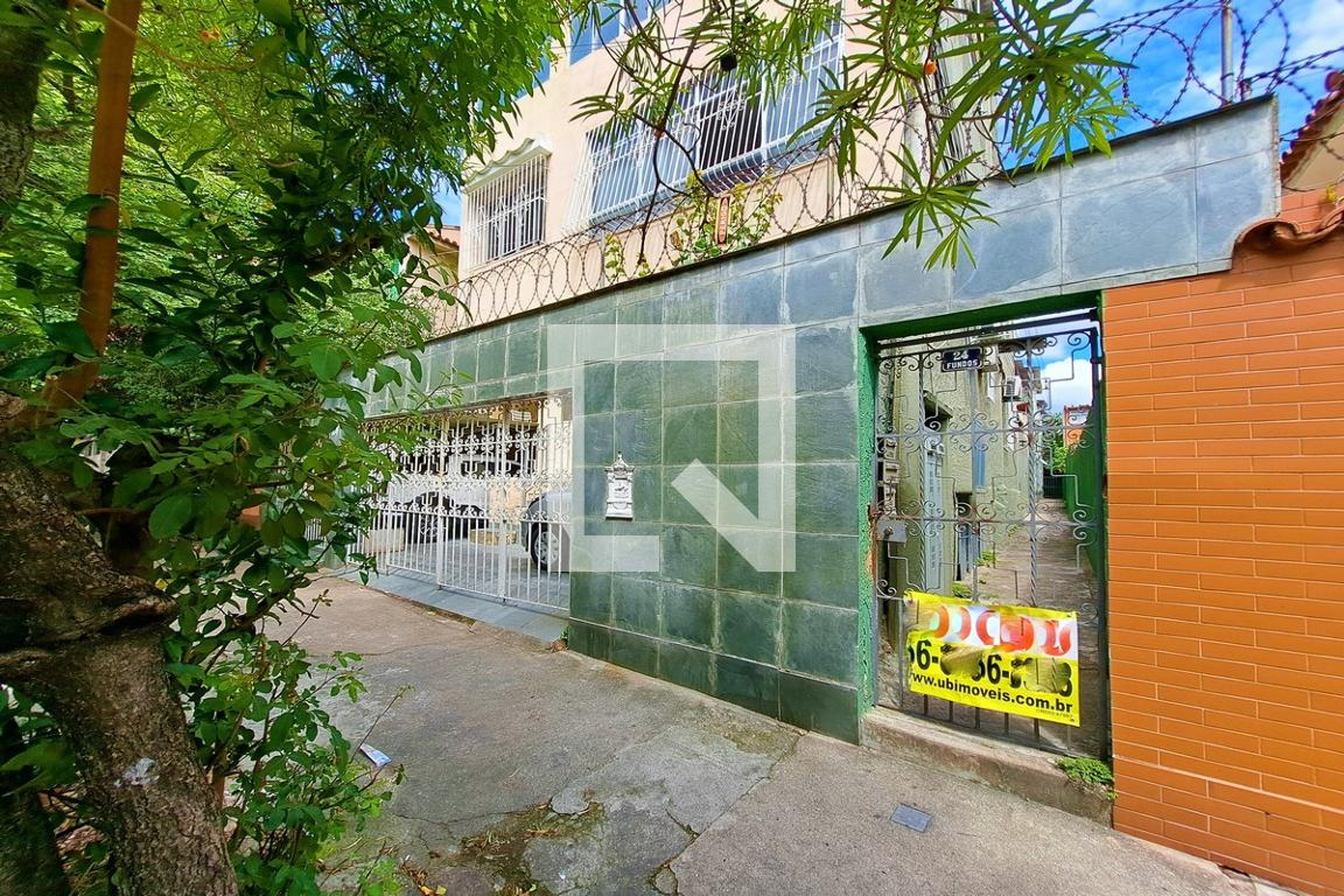 Fachada Condomínio em Rua São João, 24