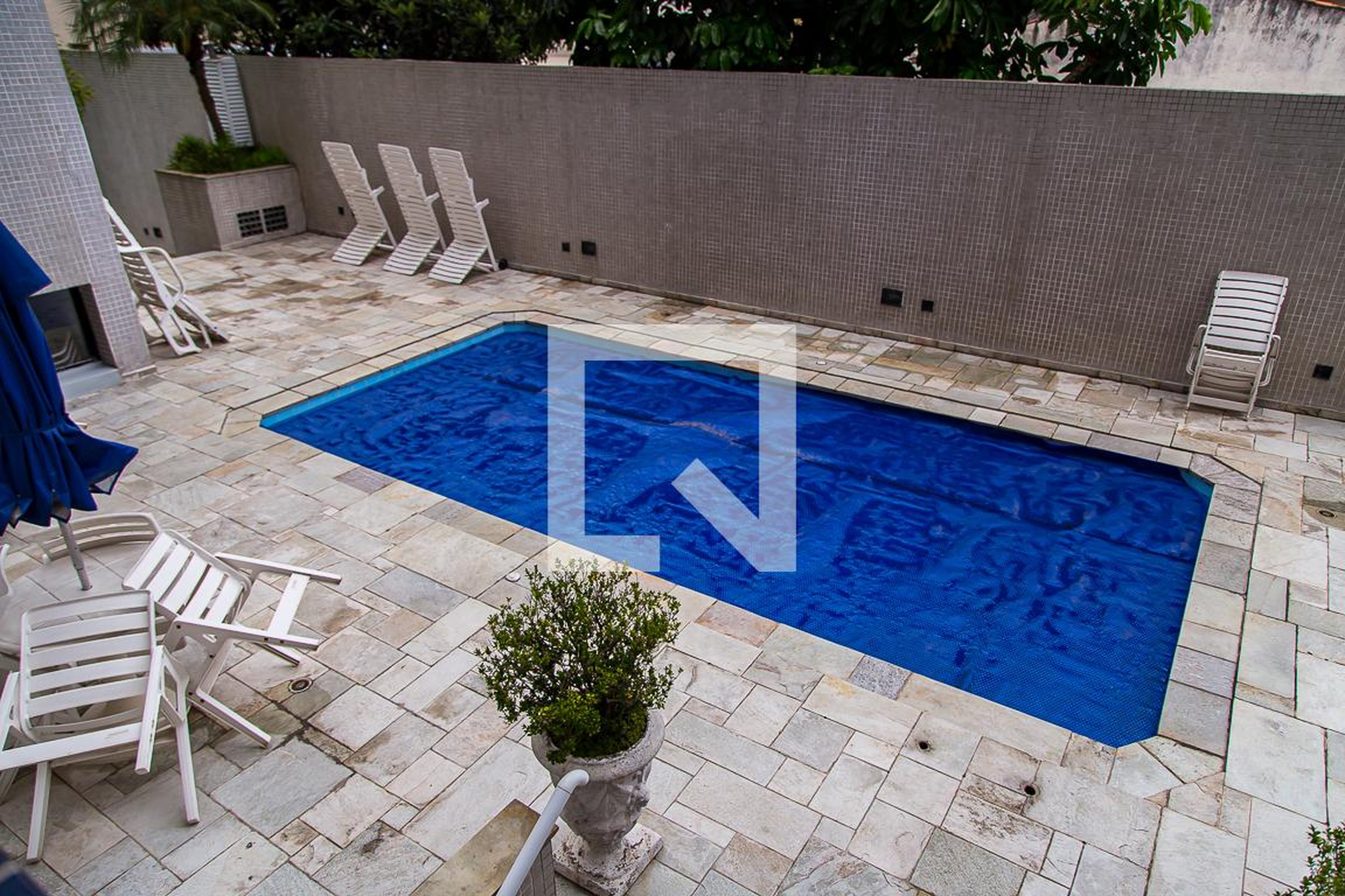 Piscina - Edifício Vaneska