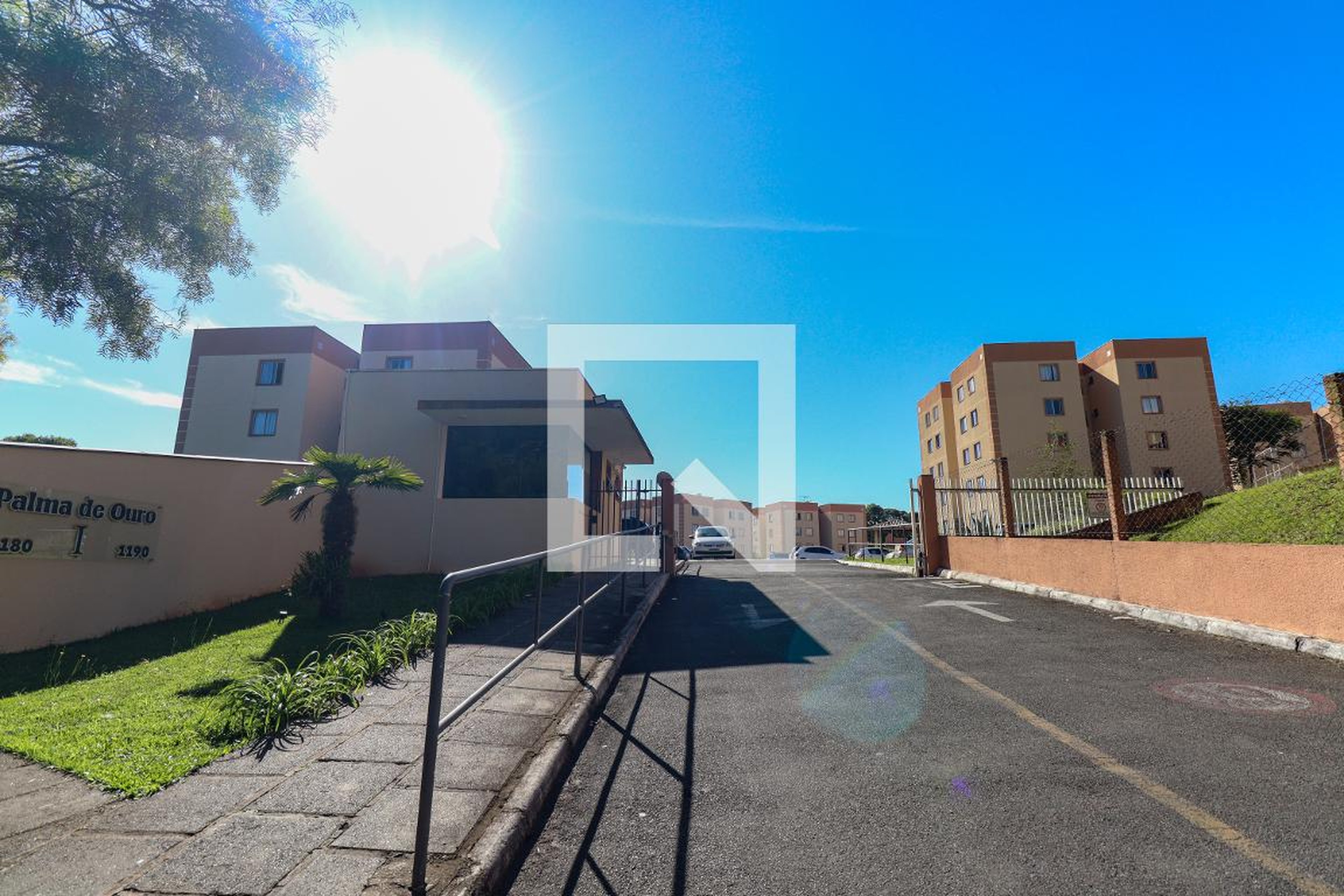 Fachada do Condomínio Condomínio Palm de Ouro I